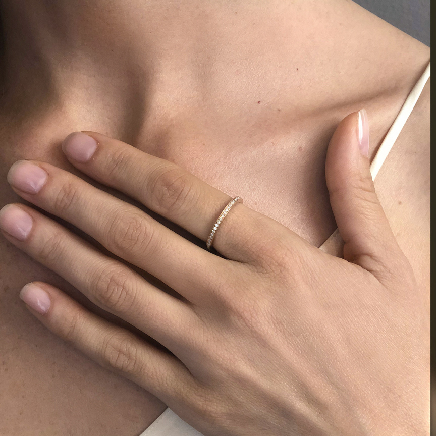 Diamond Pave Medium Band RG.JPG