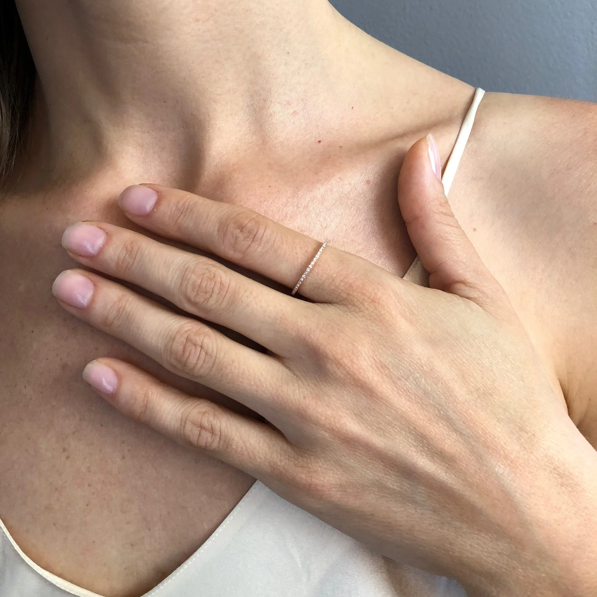 Diamond Pave Simple Band RG.JPG