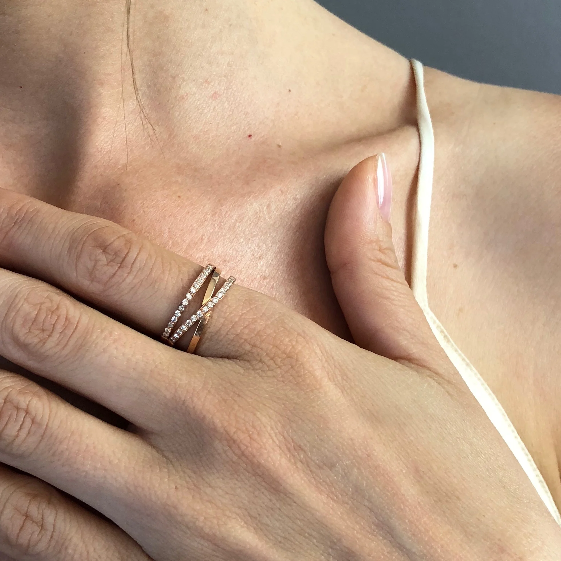 Wave Ring Pave RG.JPG