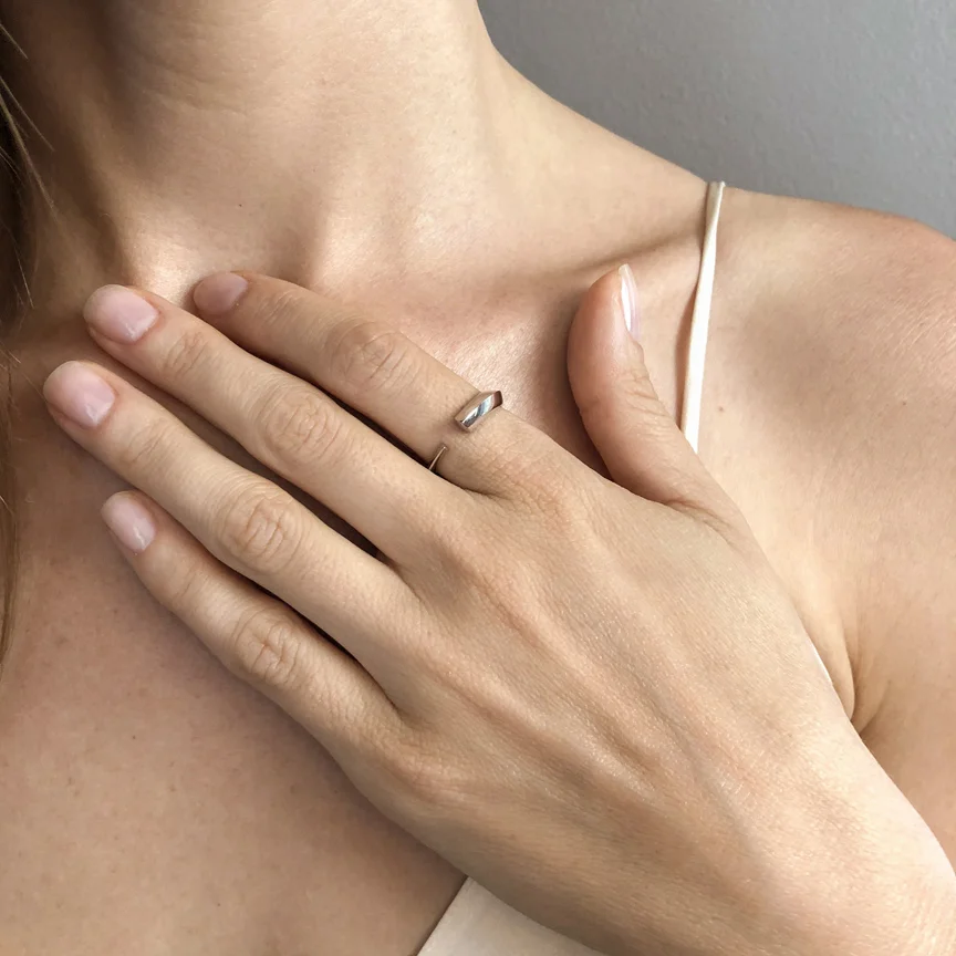 Horn Ring Solid WG(1).JPG