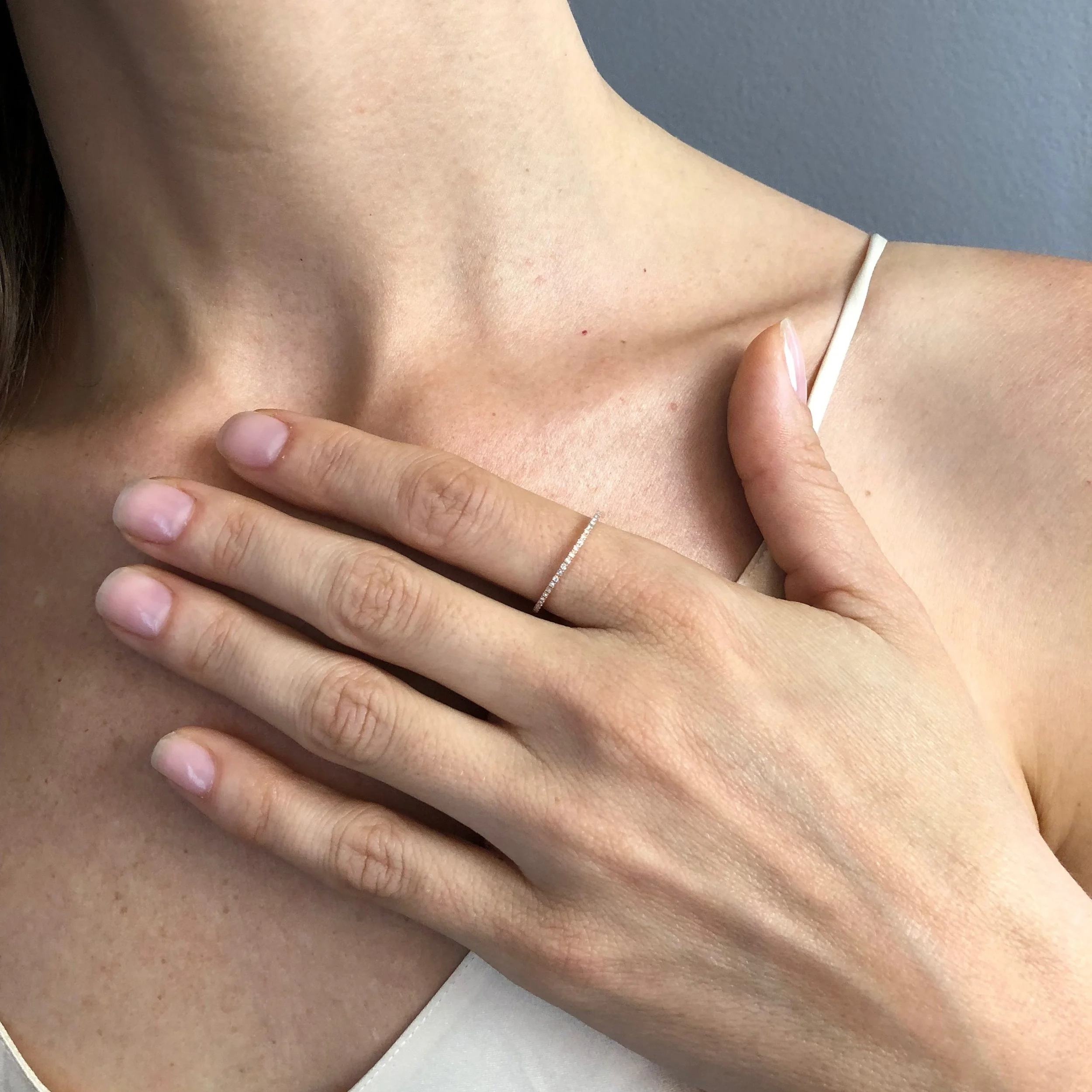 Diamond Pave Simple Band RG.JPG