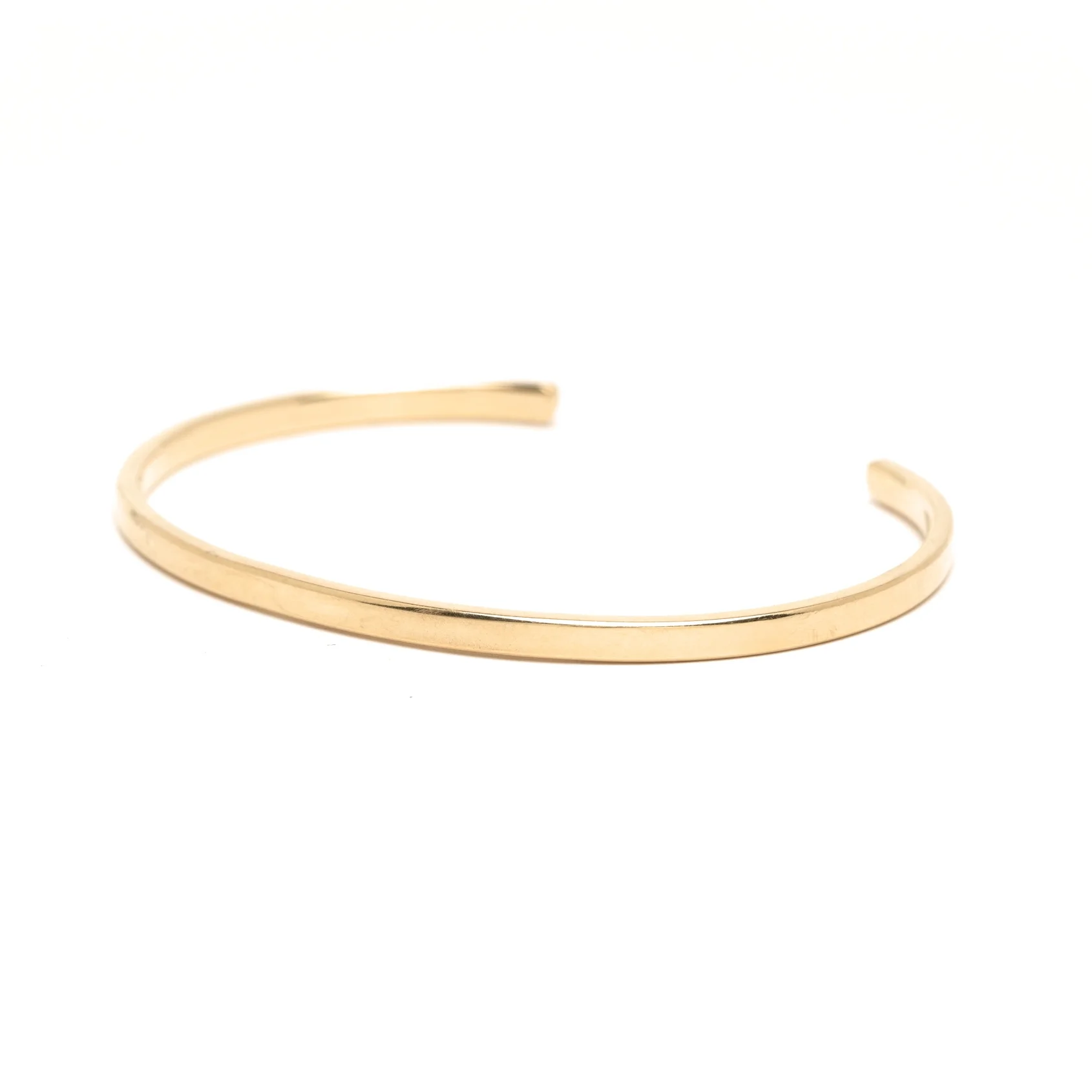 Simple Cuff 18k YG Angle.jpg
