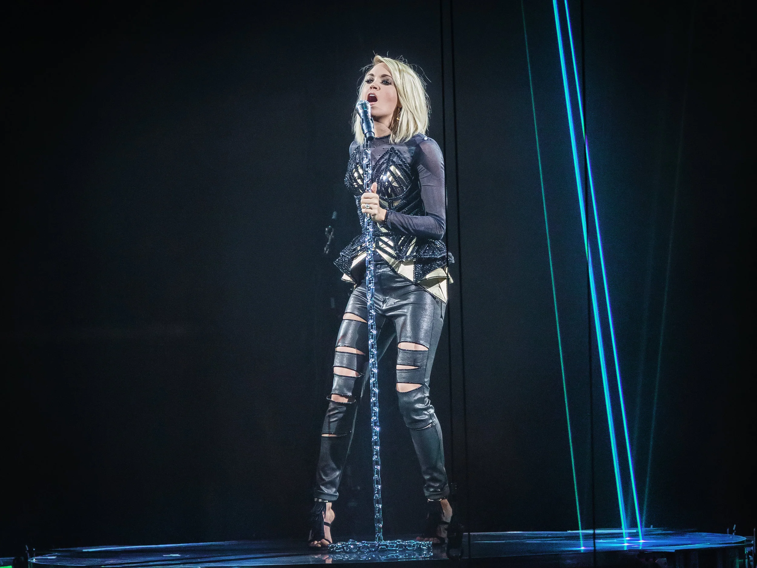CARRIE UNDERWOOD