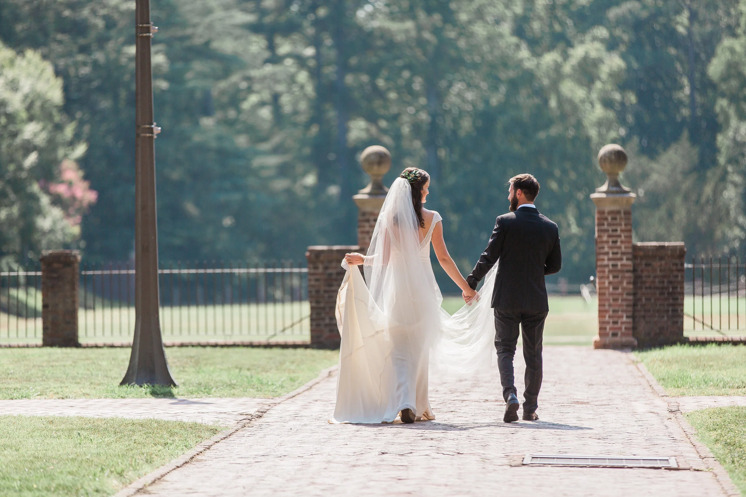 GREENWHITEGOLDBLACKWEDDING_WeddingPhotographer_MelissaDawnPhotography-87.jpg