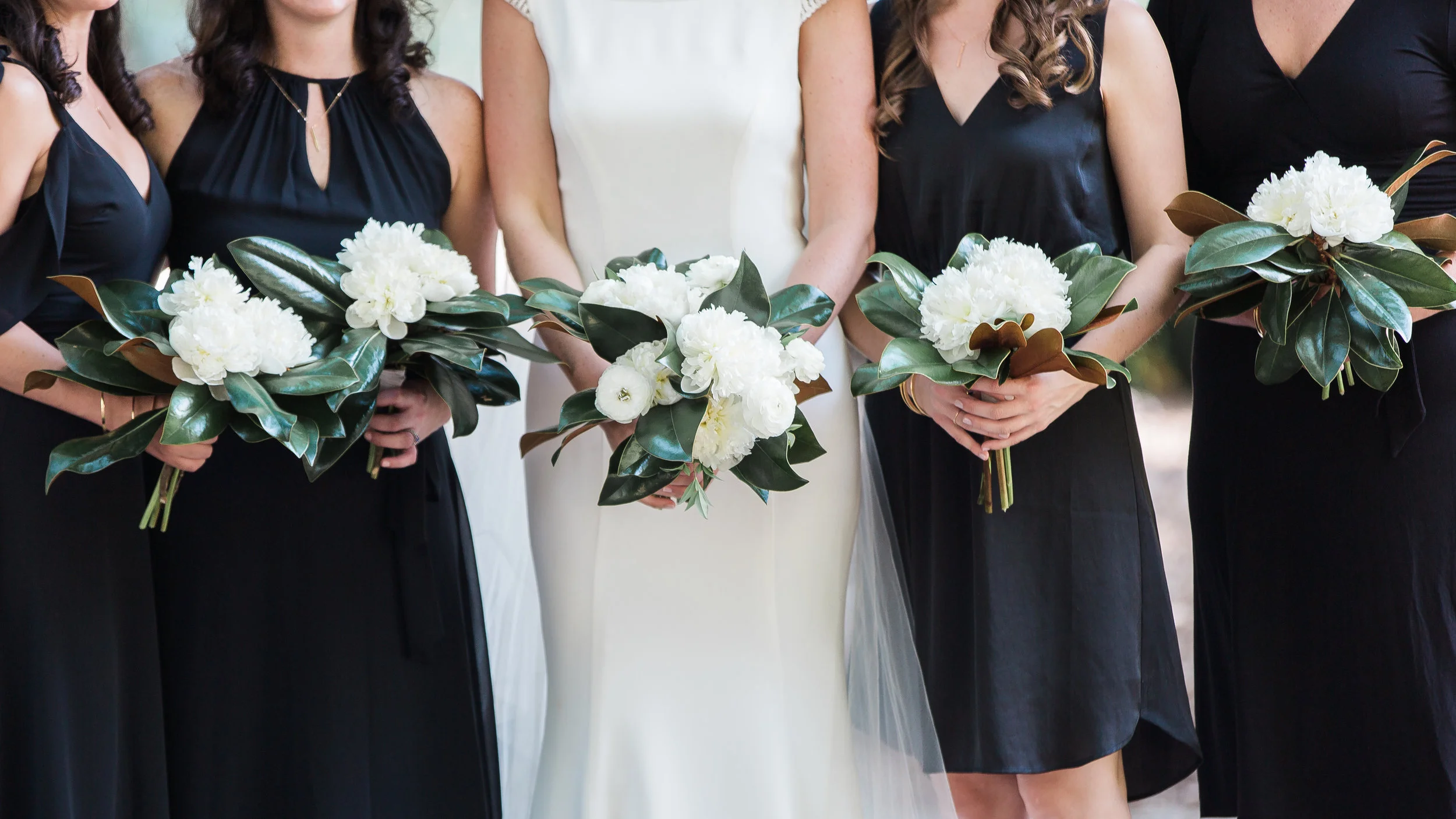 GREENWHITEGOLDBLACKWEDDING_WeddingPhotographer_MelissaDawnPhotography-209.jpg