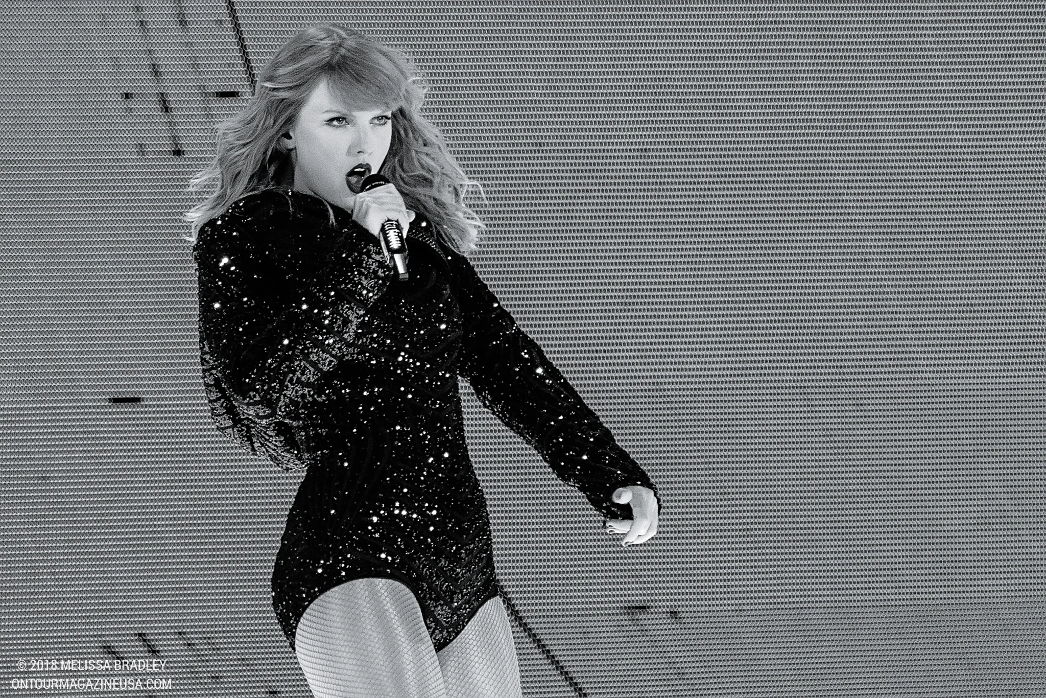 TAYLOR SWIFT