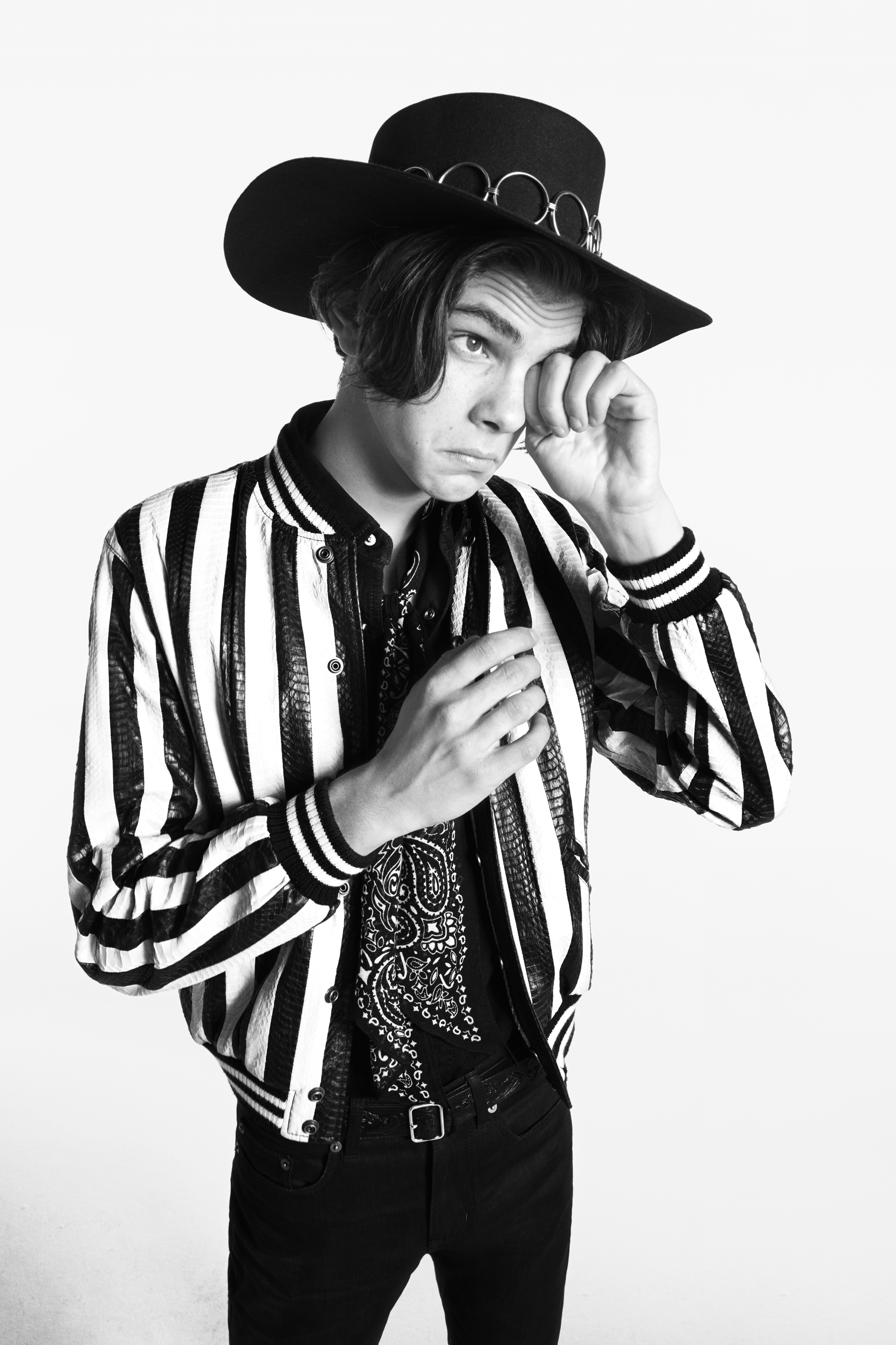 SAINT-LAURENT_S19-DENIM_HR_04.jpg
