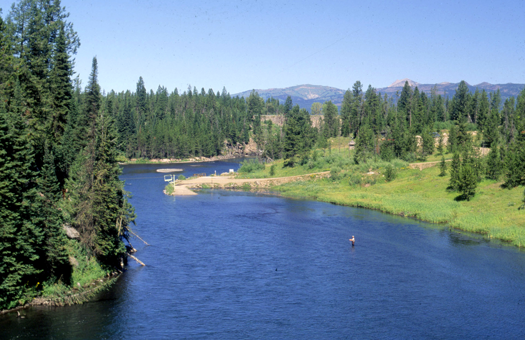 Henry's Fork of the Snake River - Photo: www2.humboldt.edu