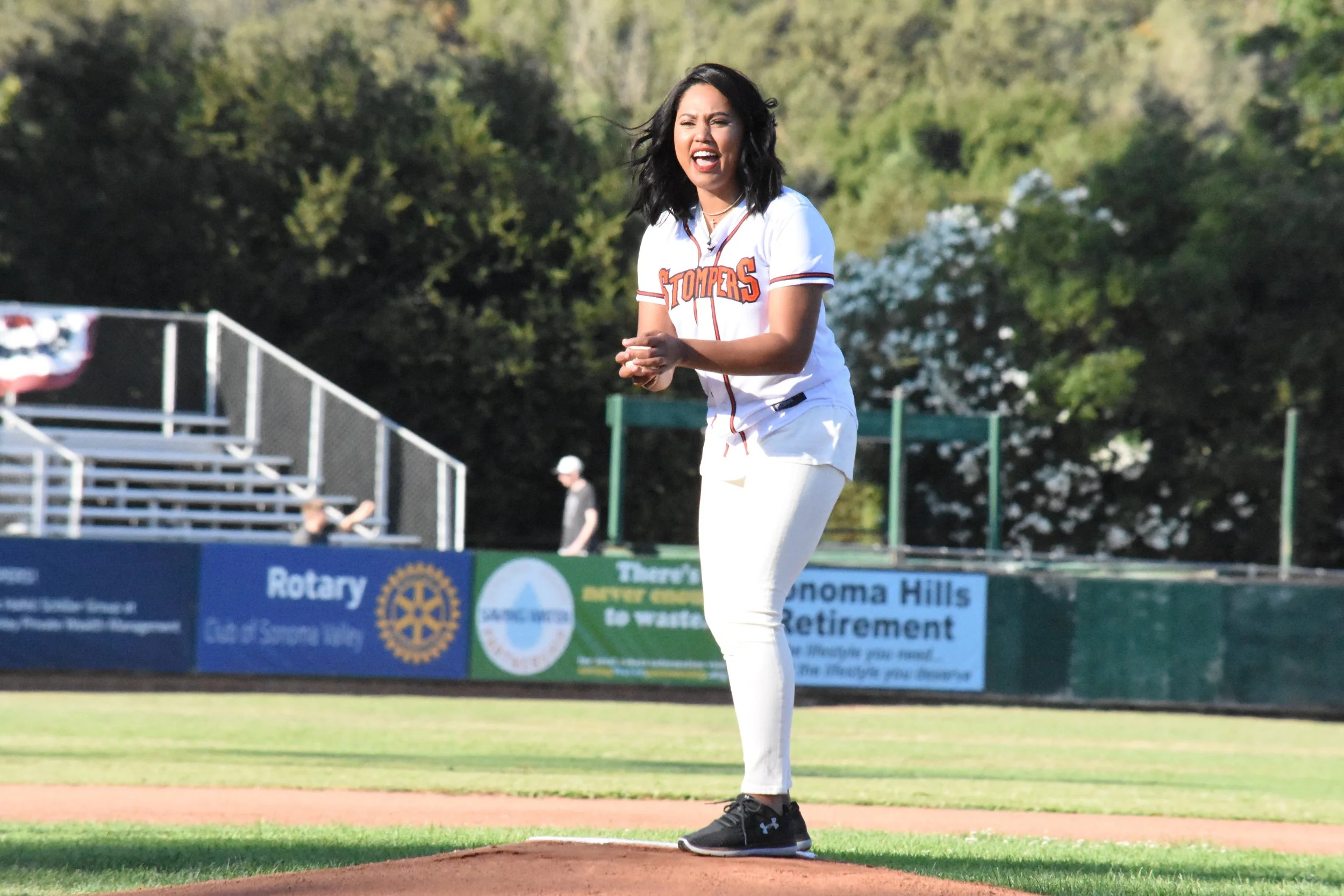 Ayesha Curry thorws the first pitch at Peoples Home Equity Ballpark at Arnold Field before the Sonoma Stompers defeated the San Rafael Pacifics 12-7. (James W. Toy III / Sonoma Stompers)