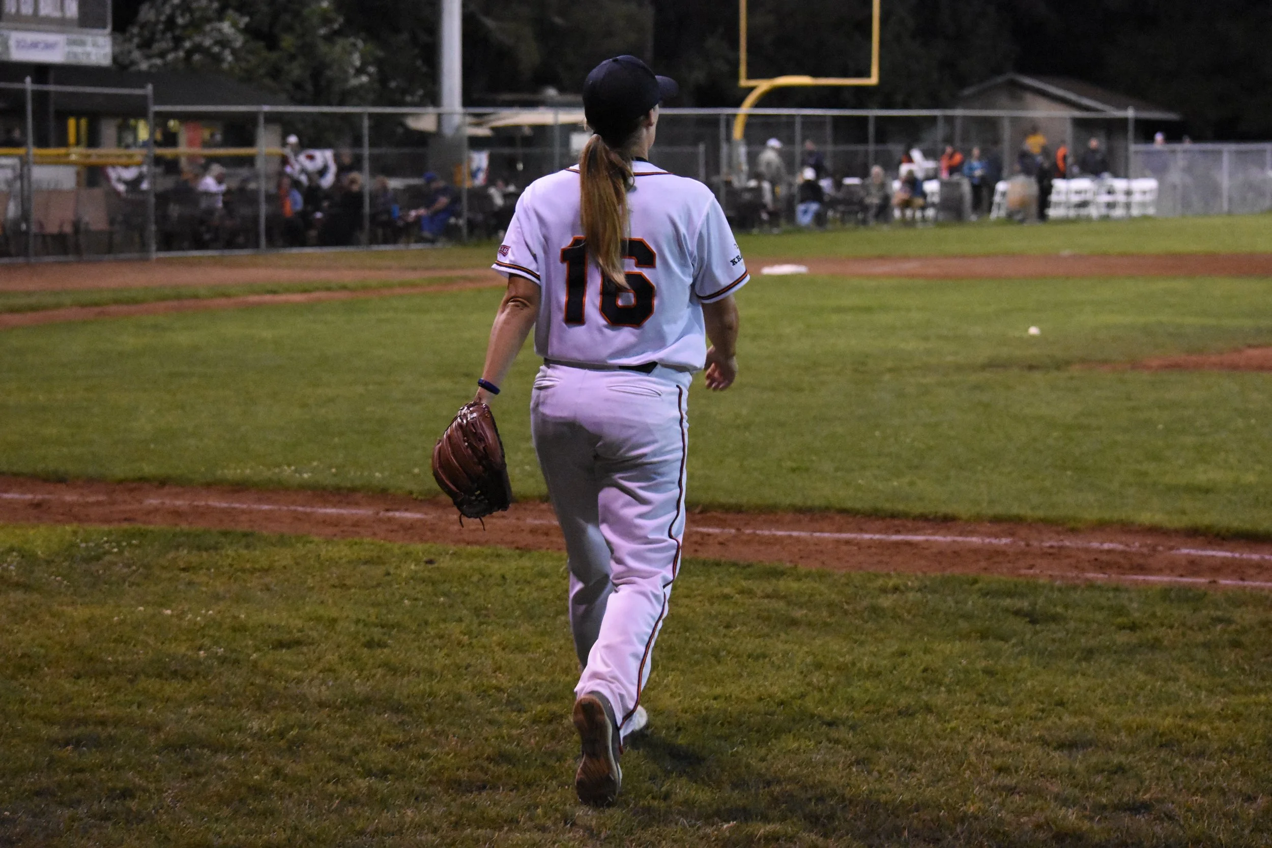 Stacy Piagno takes the mound during Saturday's 6-2 loss to the Vallejo Admirals at Peoples Home Equity Ballpark at Arnold Field. (James W. Toy III / Sonoma Stompers)