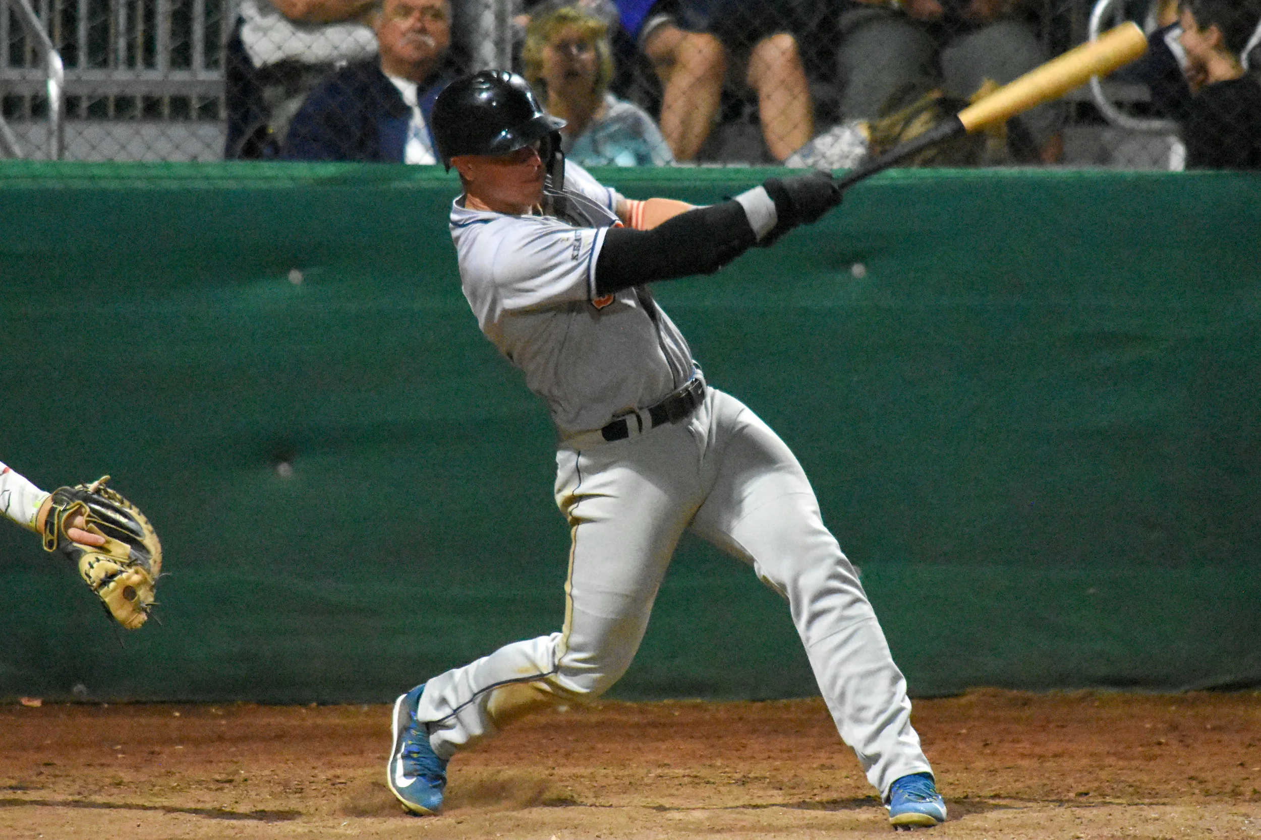 Kam Stewart connects to drive in a run in the 10th inning of the Sonoma Stompers game against the Martinez Clippers, August 2, 2018 in Martinez, Calif. (James W. Toy III / Sonoma Stompers)