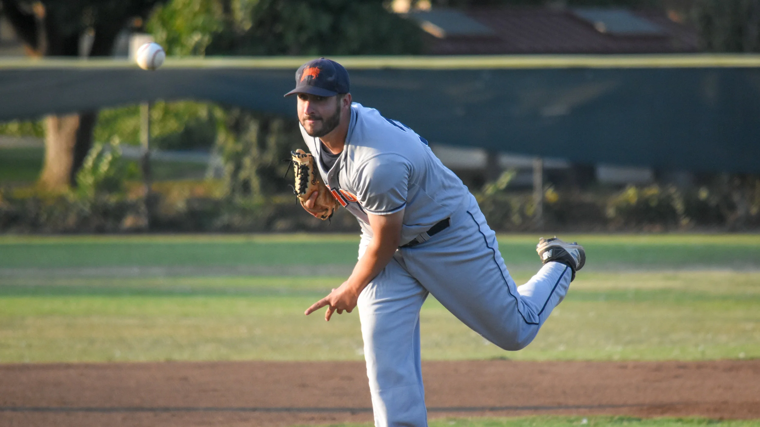 Kenny Mathews delivers a pitch in the first inning of the Sonoma Stompers game against the Vallejo Admirals, August 14, 2018 in Vallejo, Calif.(James W. Toy III / Sonoma Stompers)