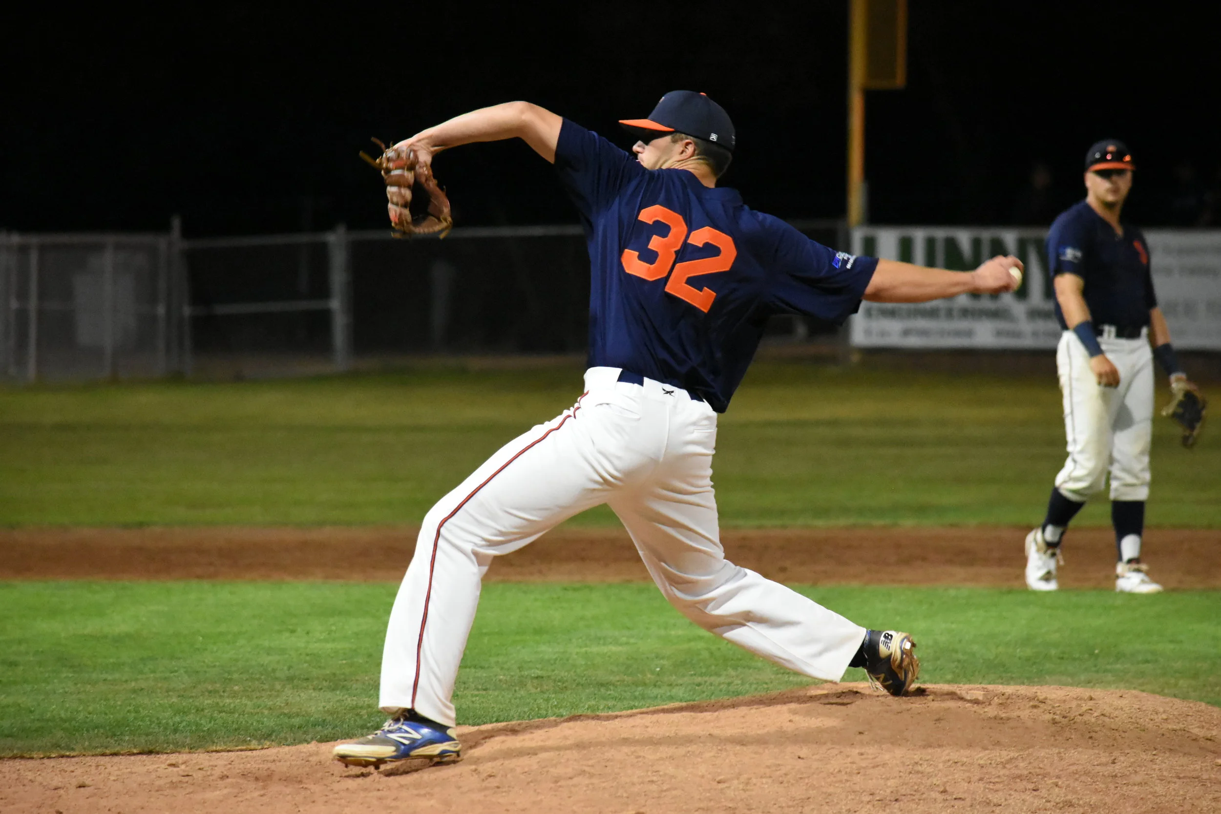 STOMPERS SCORE 10 IN THE 3RD INNING IN 14-4 WHOOPING OF SALINA