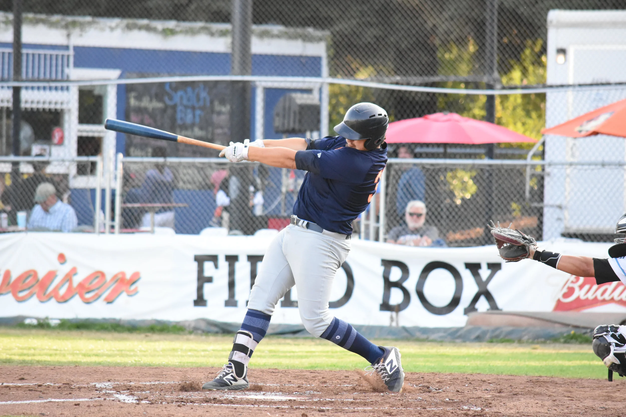 STOMPERS ADD TO PACIFIC ASSOCIATION LEAD WITH 10-5 WIN IN SAN RAFAEL