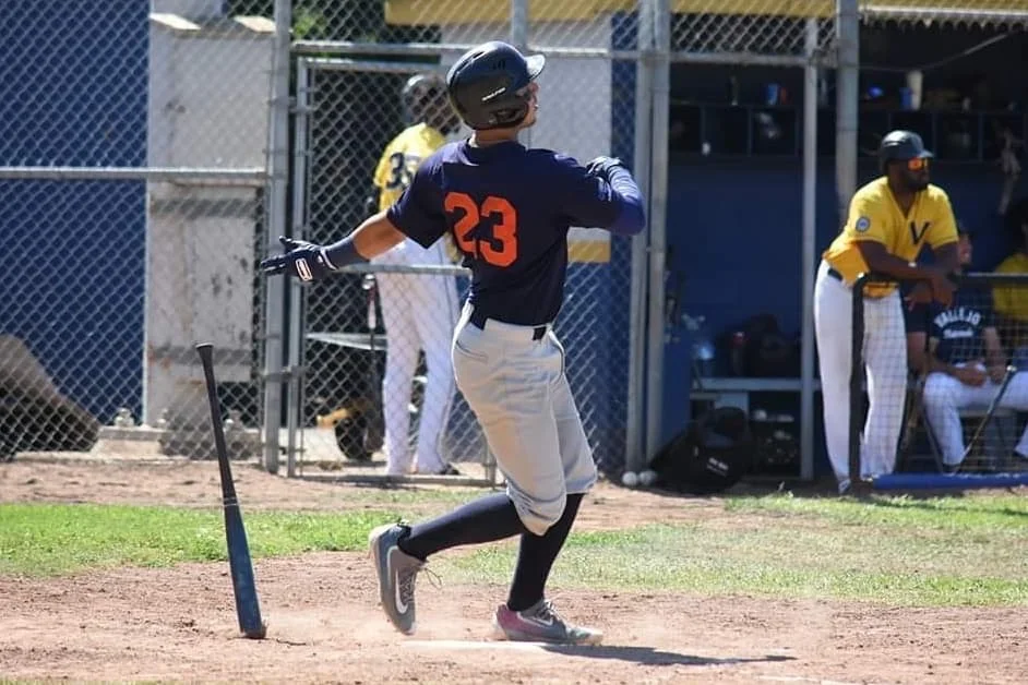 STOMPERS HANG ON LATE IN VALLEJO FOR 9-7 WIN OVER RED-HOT ADMIRALS