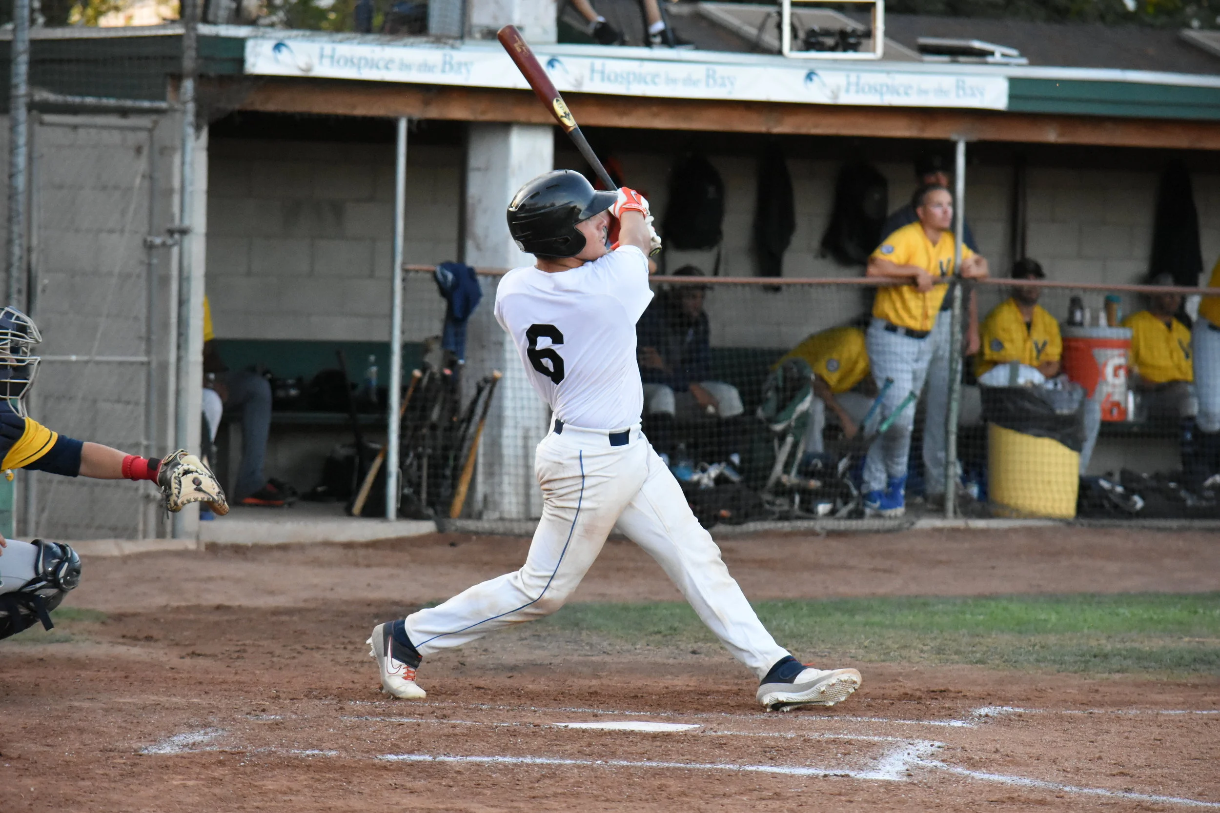  VALLEJO HOMERS PAST STOMPERS, 6-2