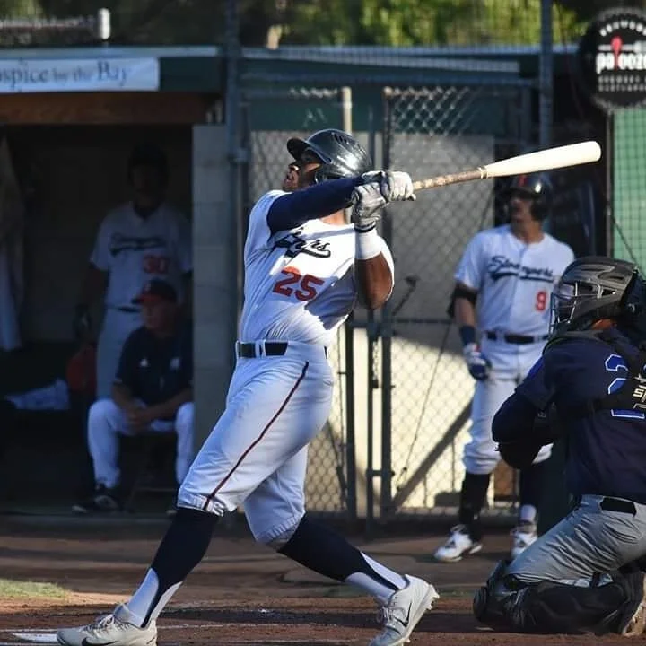 DONDREI HUBBARD SIGNS WITH SAN DIEGO PADRES!