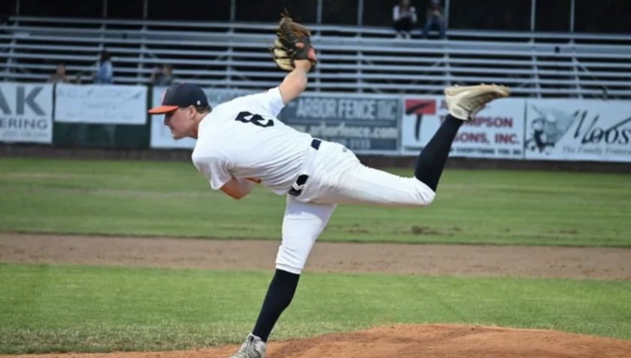 Stompers grab good win over Lincoln Potters