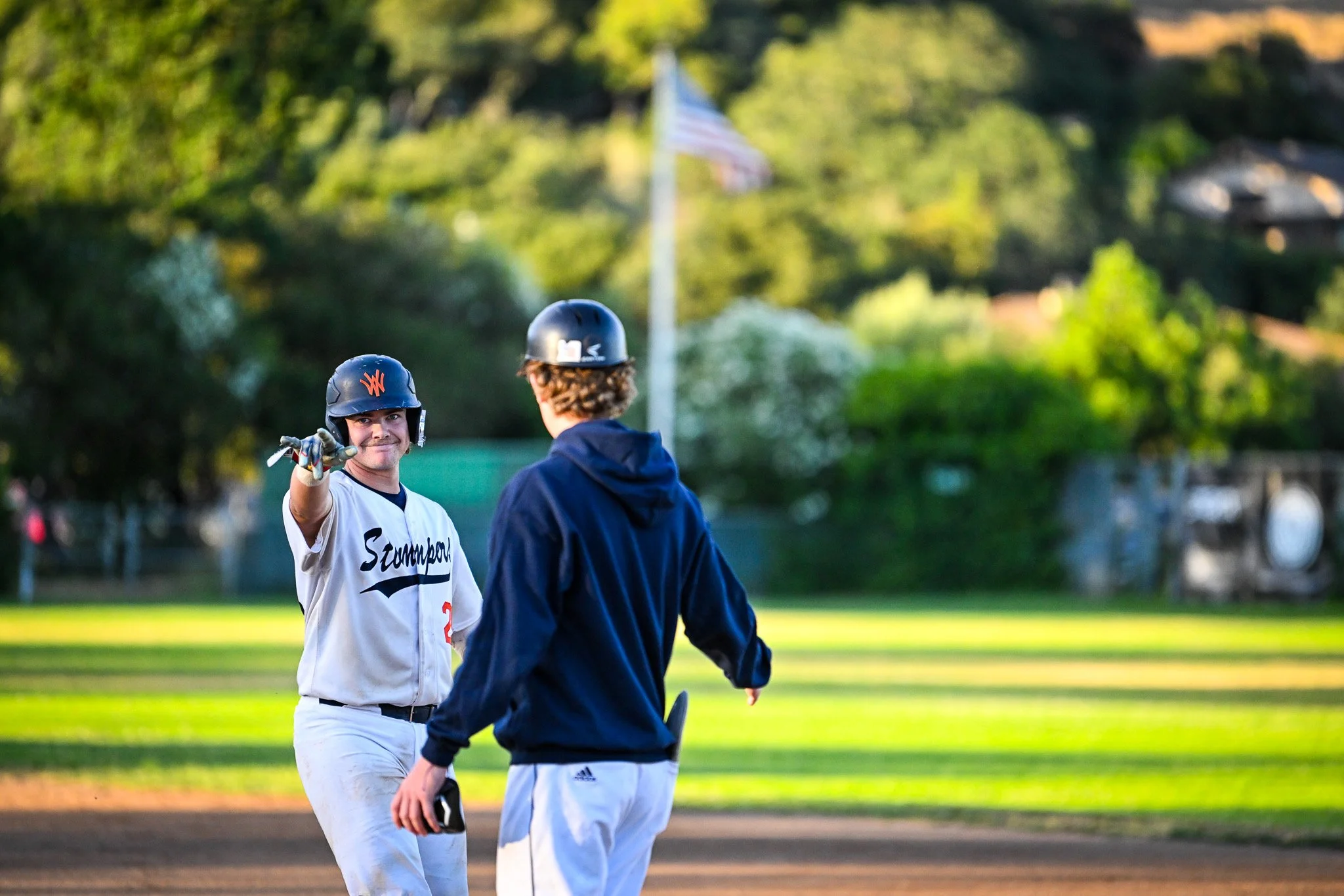 Stompers overcome six errors, draw season-high 13 walks in 11-7 win over Legends