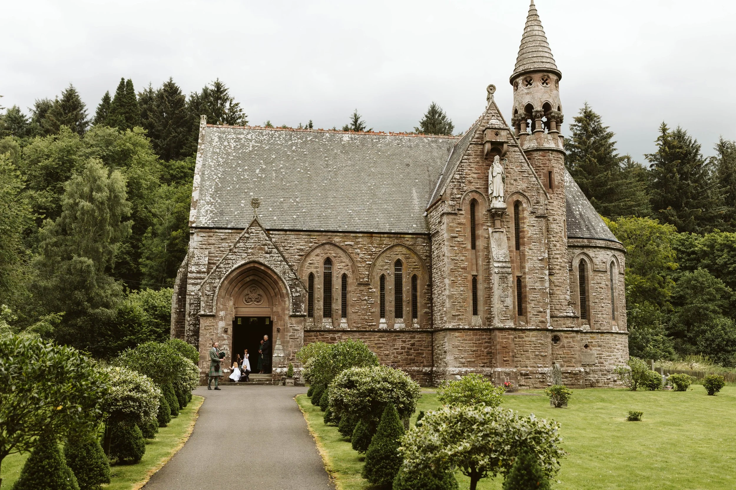 Drumtochty_castle_wedding_photography-50.jpg