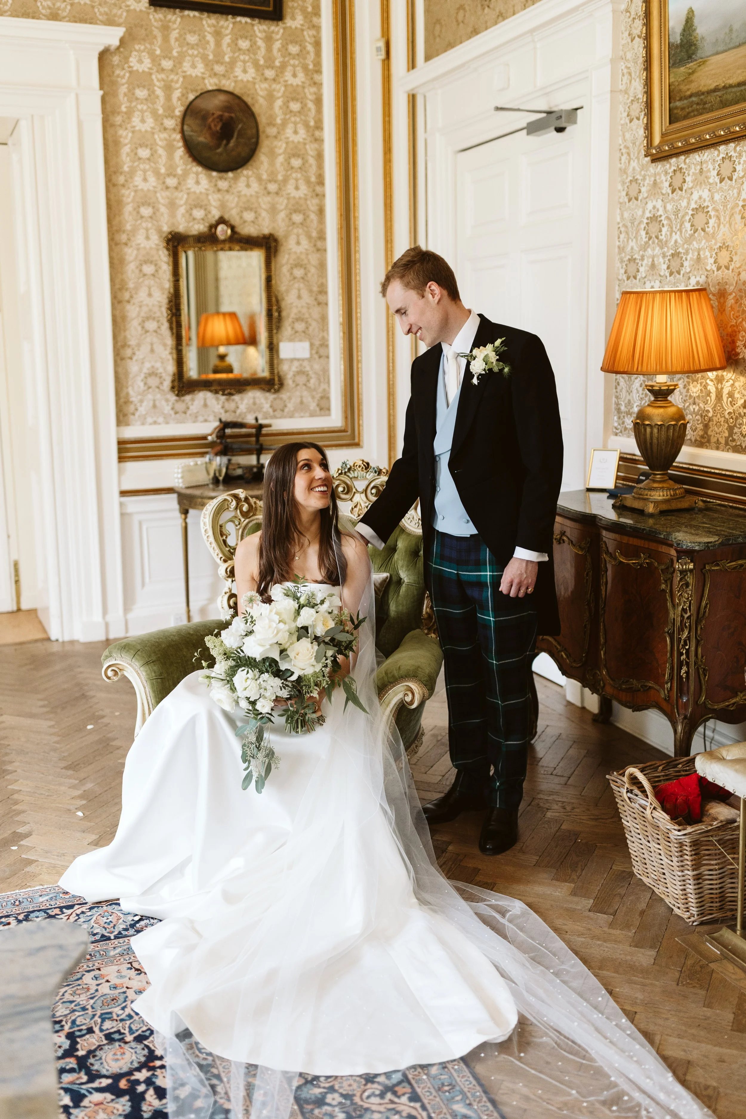 Drumtochty_castle_wedding_photography-97.jpg