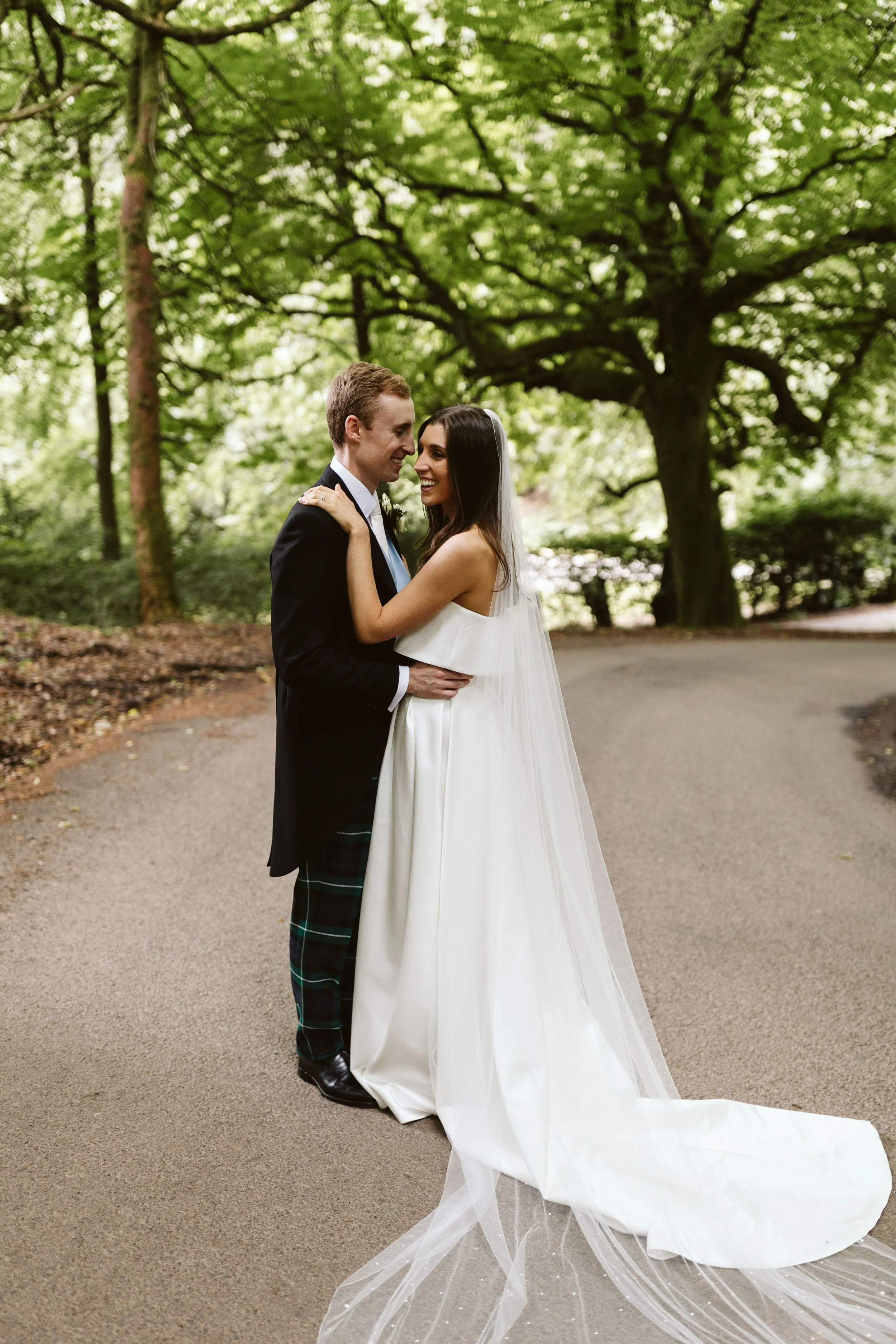 Drumtochty_castle_wedding_photography-109.jpg