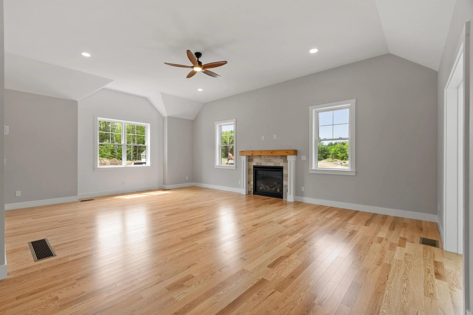 Unkety Brook Way New construction Dunstable Massachusetts Job 39302 0053.jpg