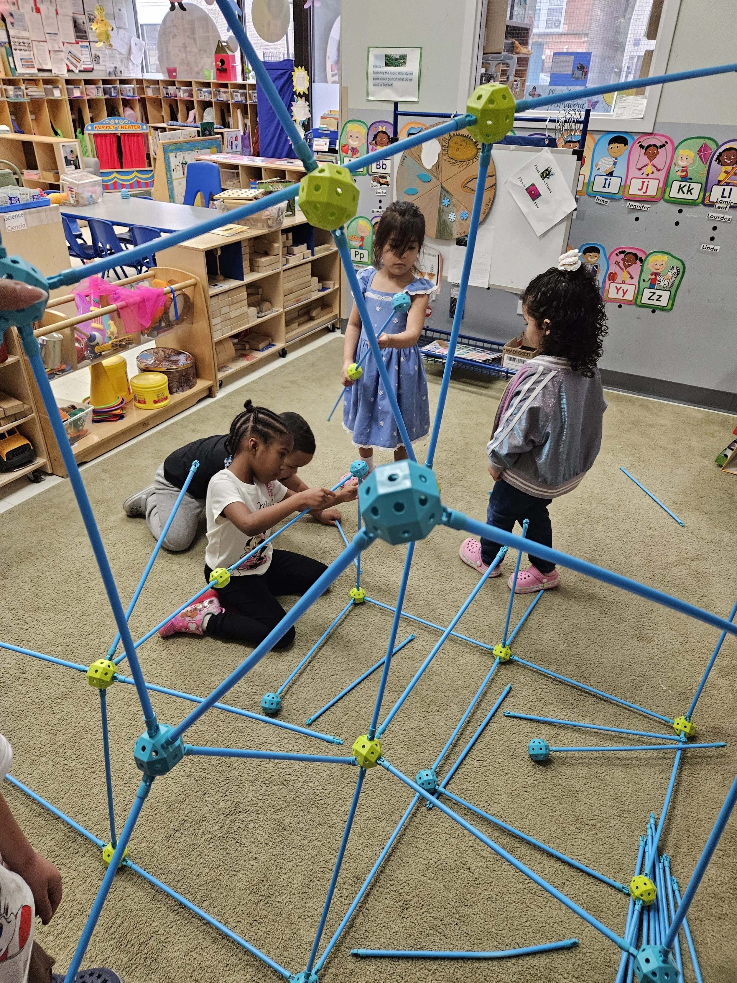 Guided playtime at CYC-Centro Nuestro