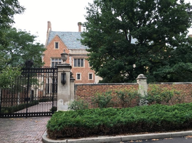 The elusive castle