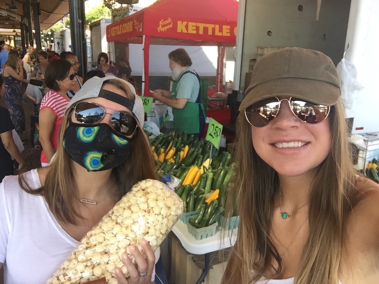 Farmers market 