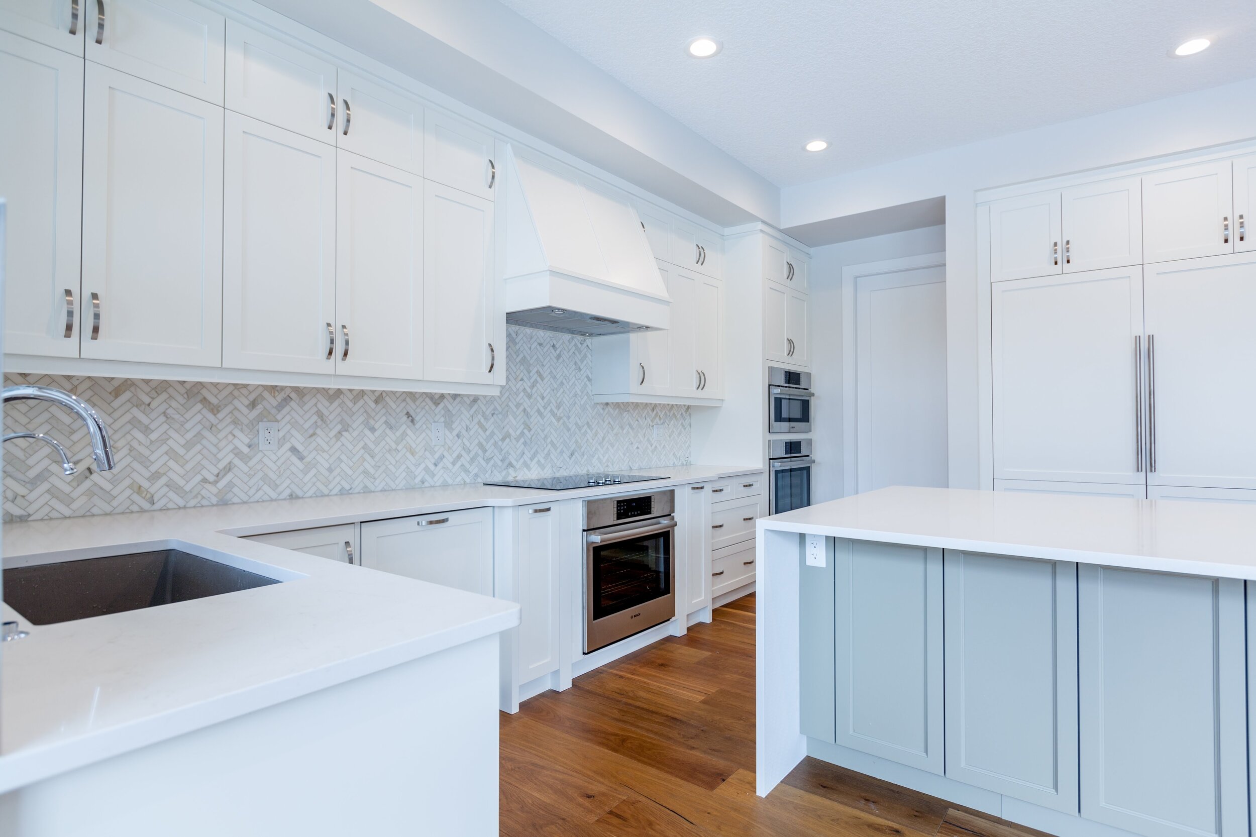 Adding Colour to Your White Kitchen