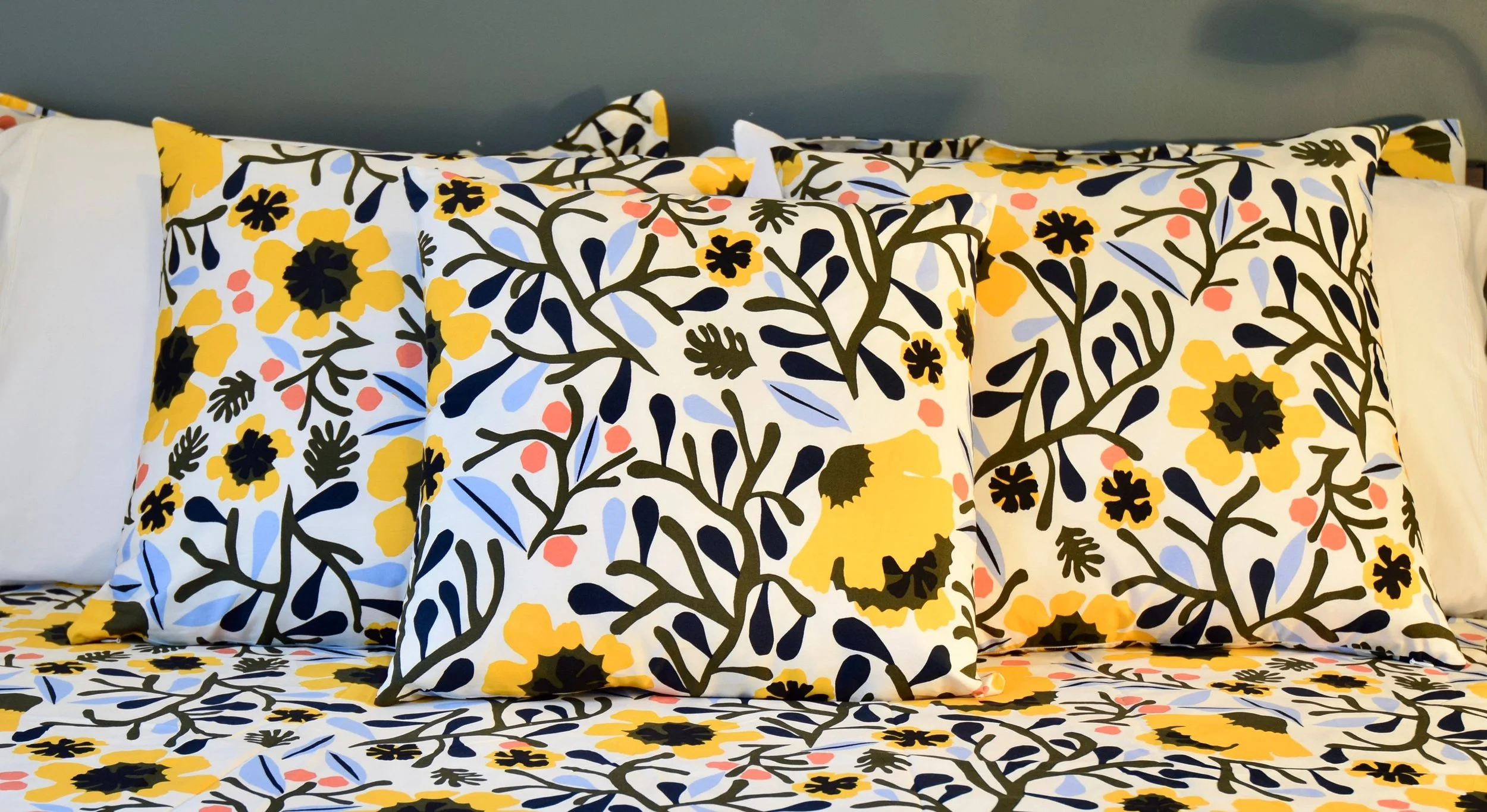 https://i.etsystatic.com/5734807/r/il/d68ca6/3948503848/il_fullxfull.3948503848_e256.jpg