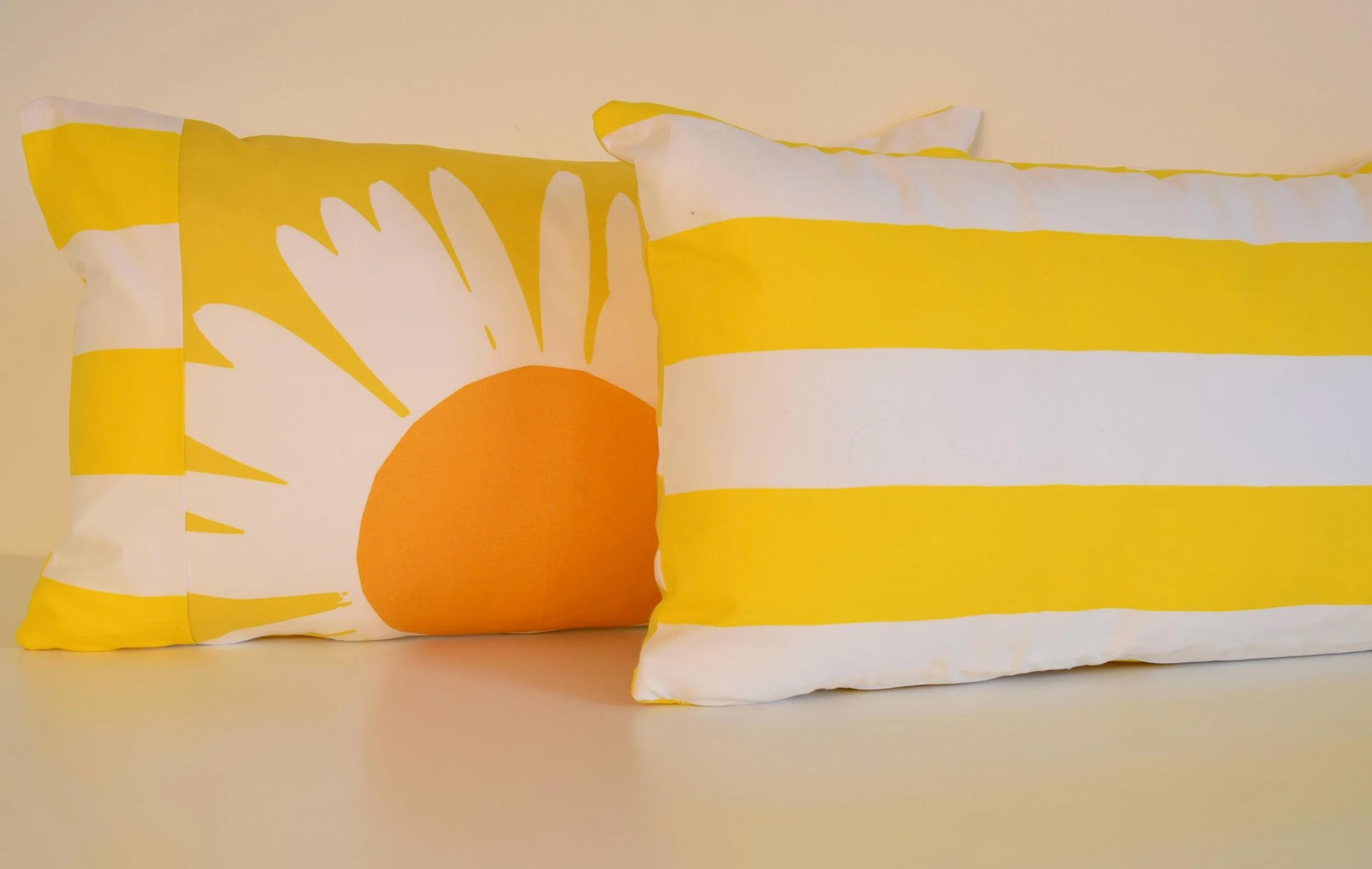 https://i.etsystatic.com/5734807/r/il/8d83e3/6841767763/il_fullxfull.6841767763_9ltr.jpg