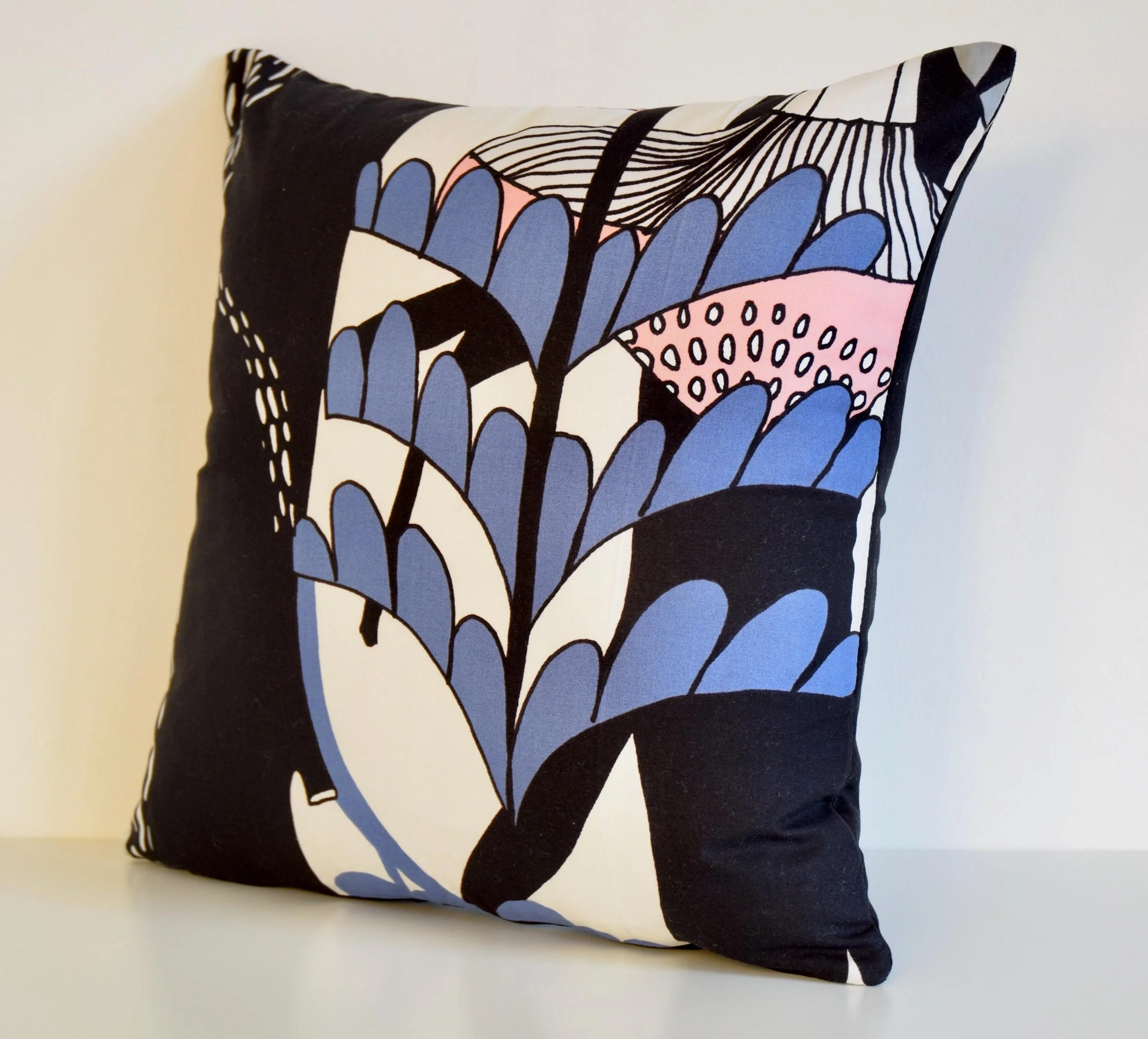 https://i.etsystatic.com/5734807/r/il/51aa96/6793228342/il_fullxfull.6793228342_eoo3.jpg