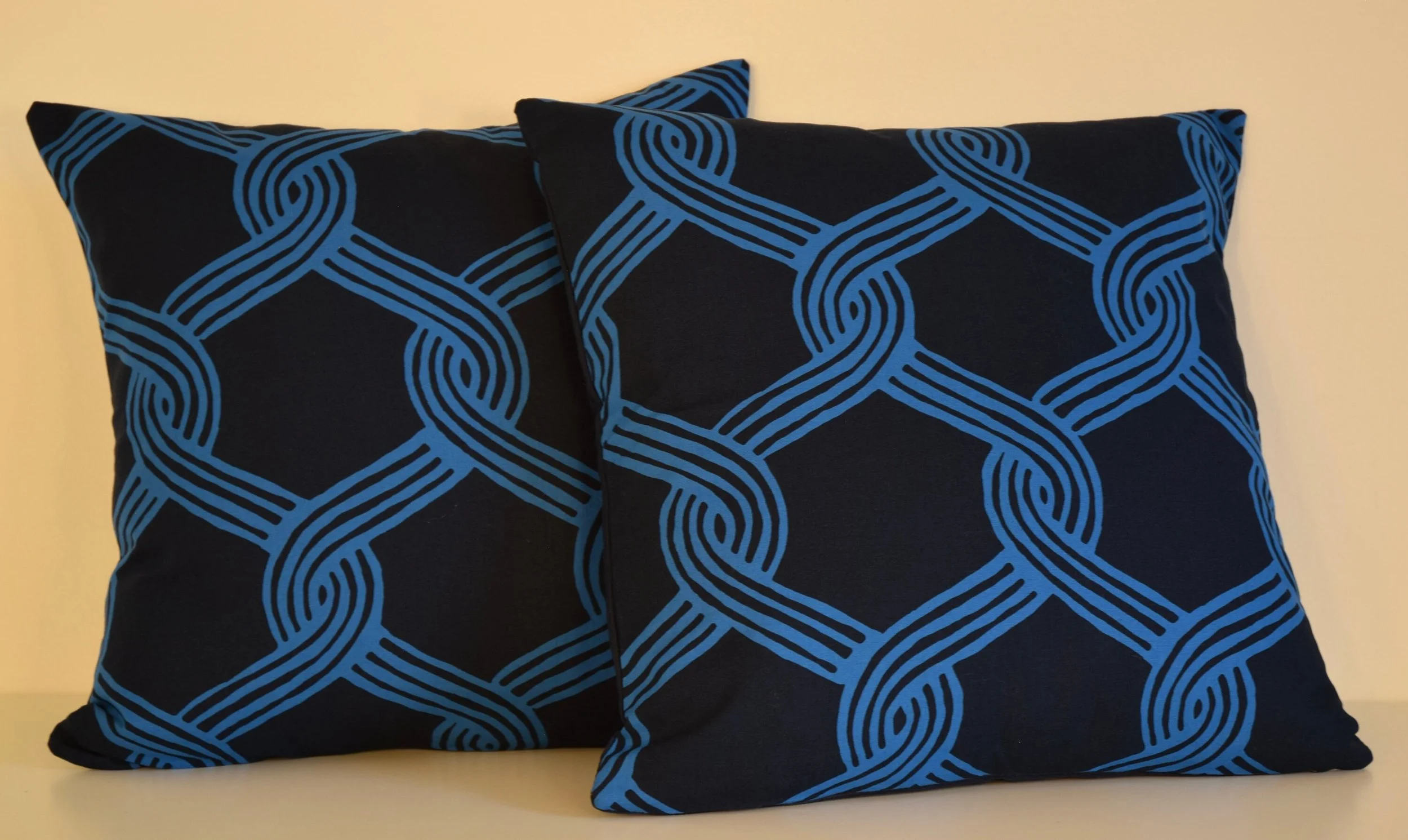 https://i.etsystatic.com/5734807/r/il/e4f884/4564077759/il_fullxfull.4564077759_mdef.jpg