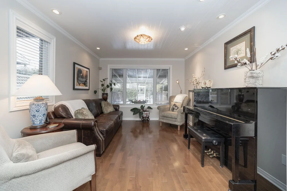 160 Knudson Drive, Kanata Lakes — Mark Hartley RE/MAX Affiliates