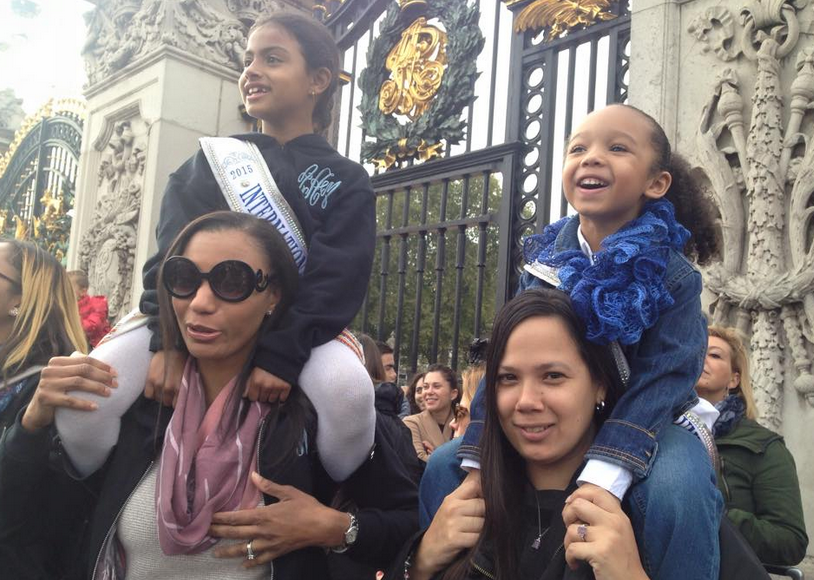 2014 - Changing of Guards - London