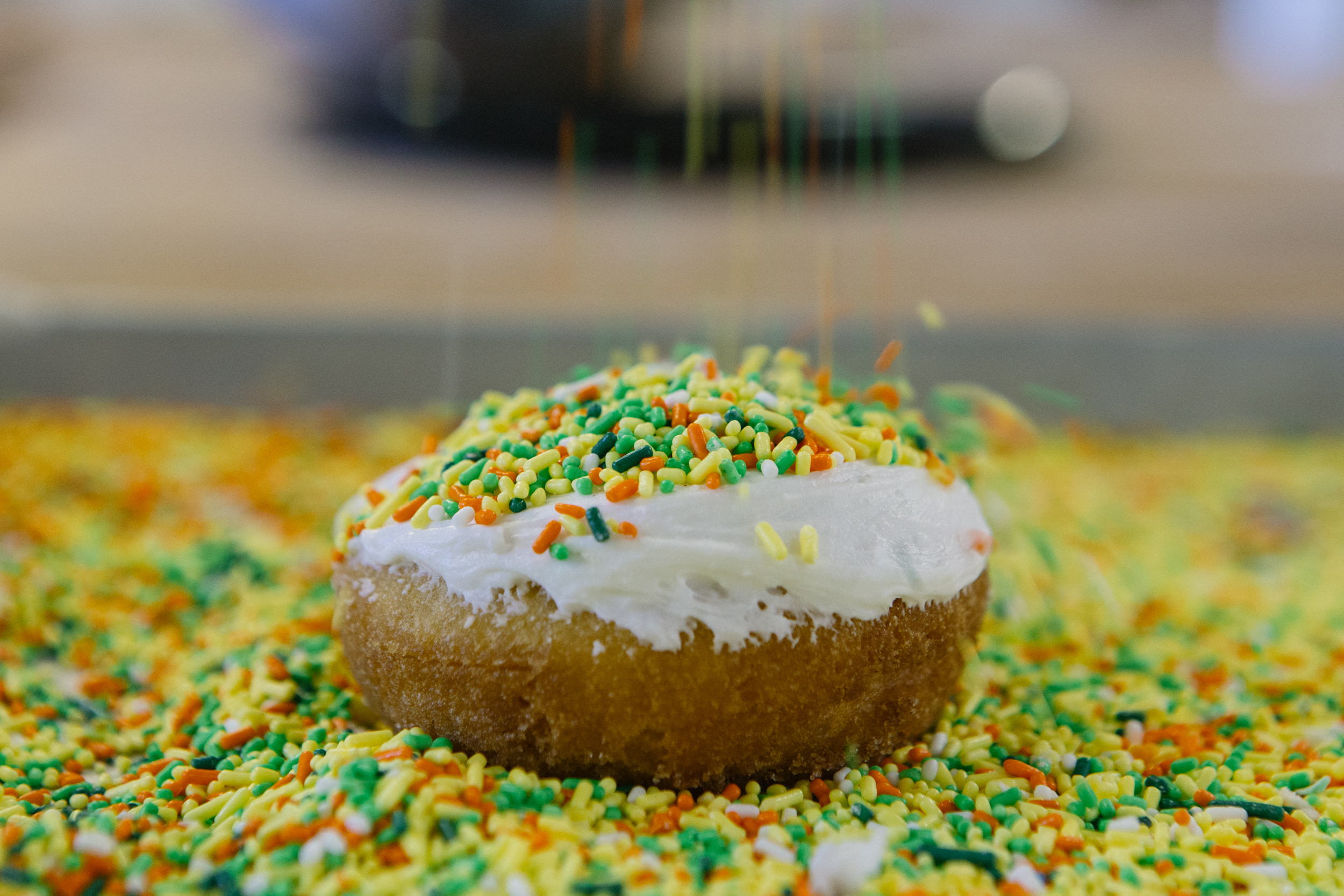 hi-way-bakery-chicago-sprinkle-donut.jpg