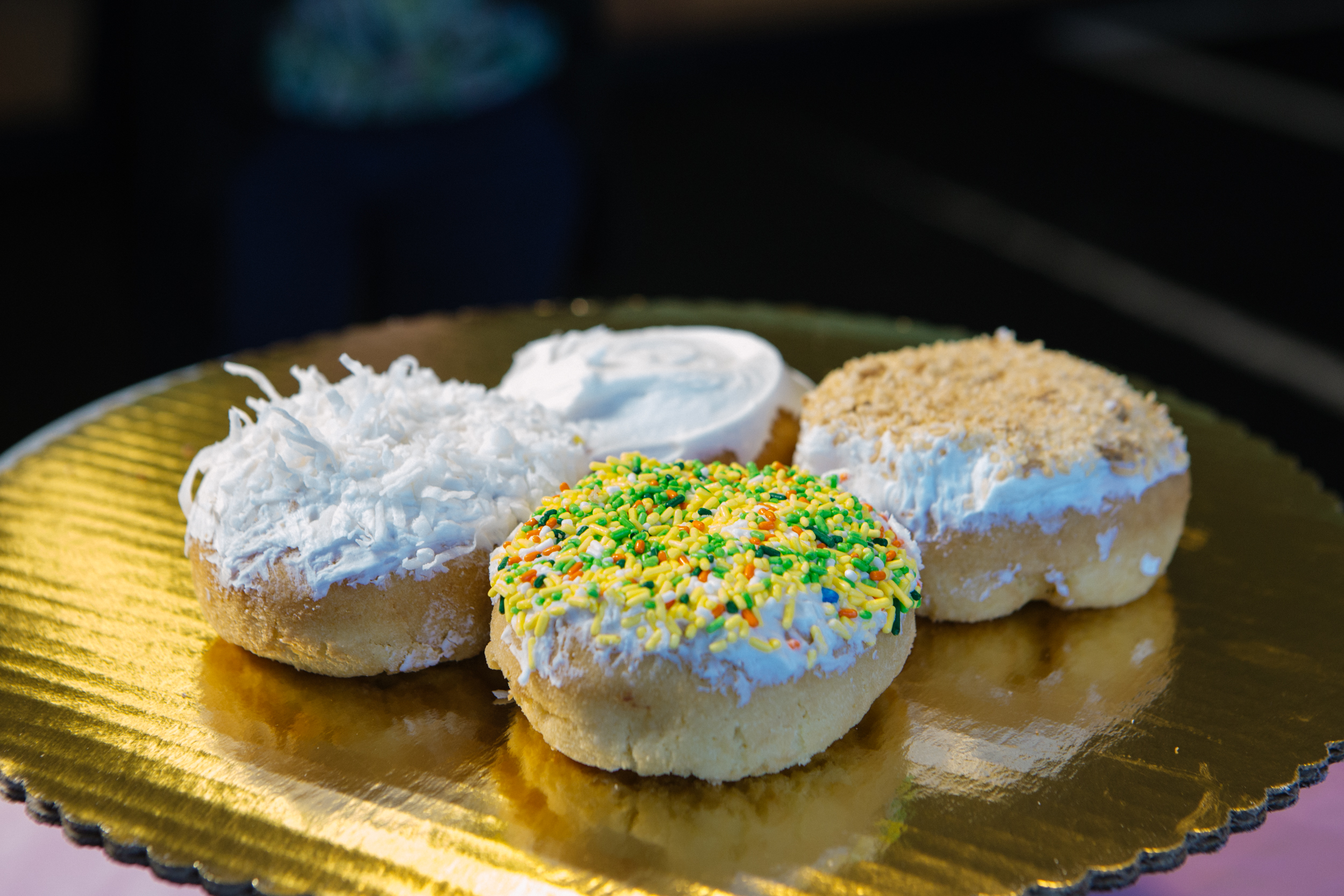 hi-way-bakery-south-chicago-heights-best-donuts.jpg