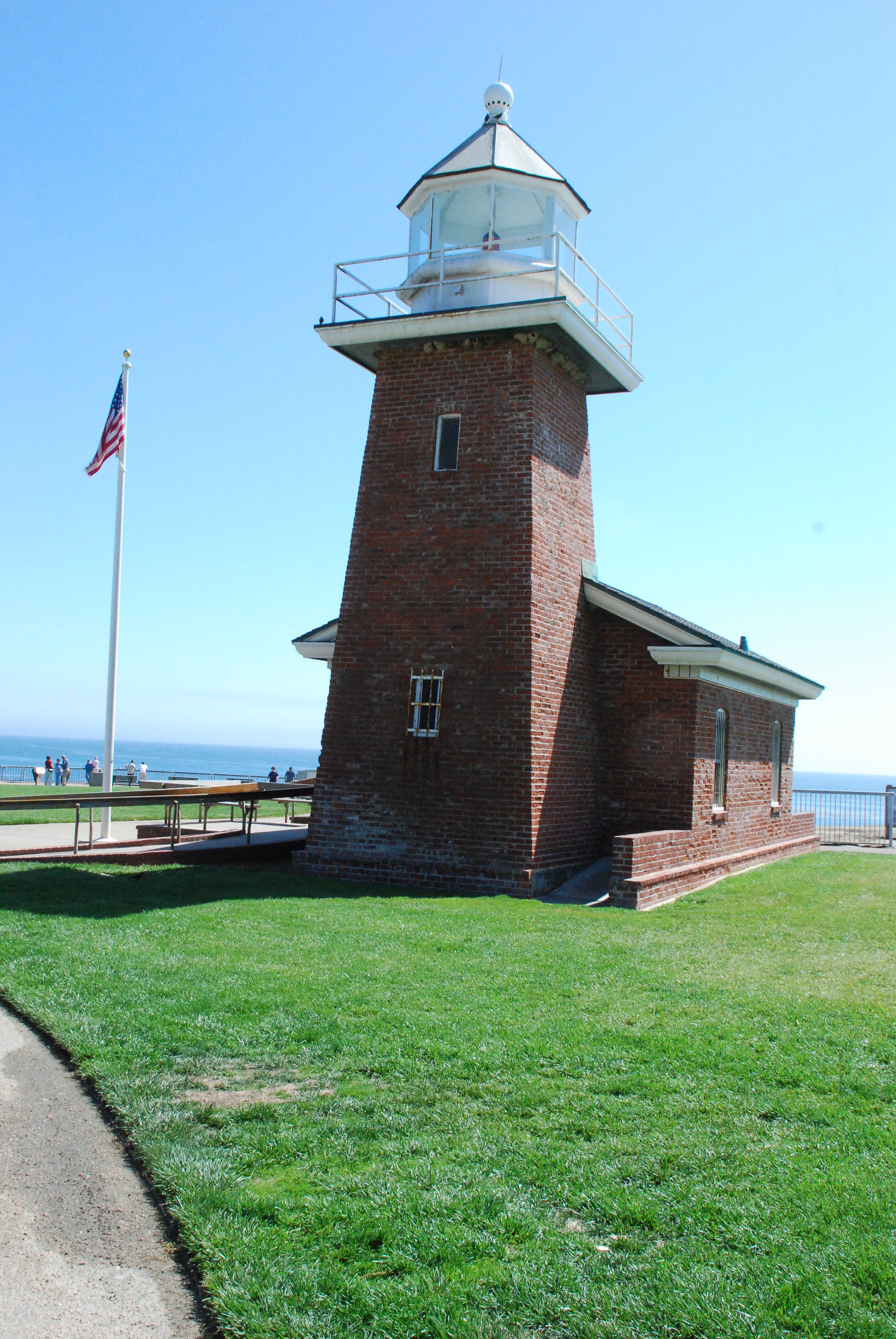 Santa Cruz lighthouse 92208  170.JPG