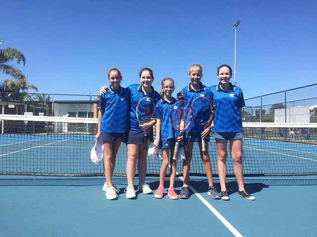 #IWD 👯&zwj;♀️ &bull; 
#scarboroughtennis #womenintennis #juniorgirls #girlsintennis #whereiplay #internationalwomensday #tennisaus #tenniswest #perthkids #IWD2020