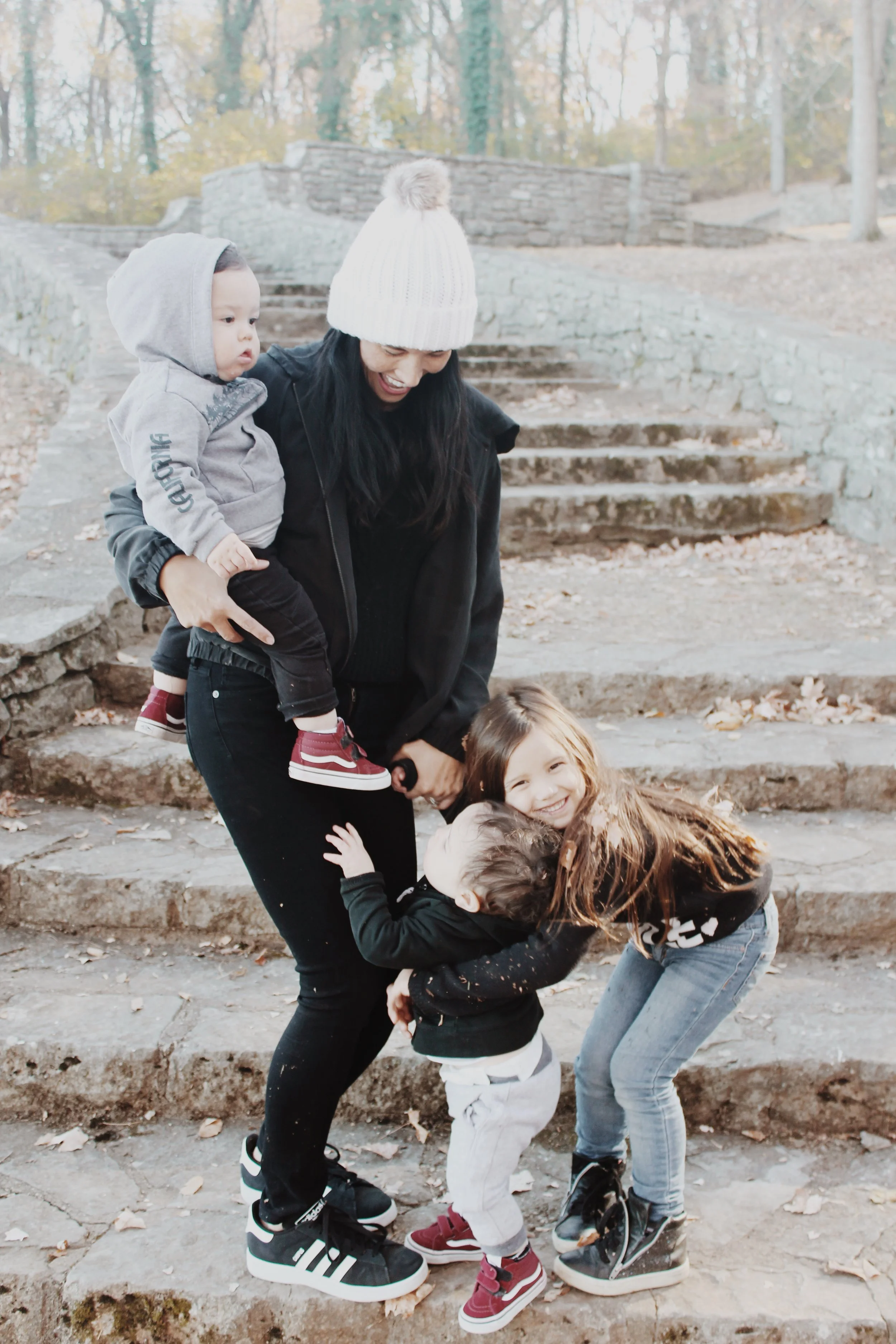 7 REASONS TRAVELING WITH BABIES IS LIKE THE 1ST THREE MONTHS OF MOTHERHOOD