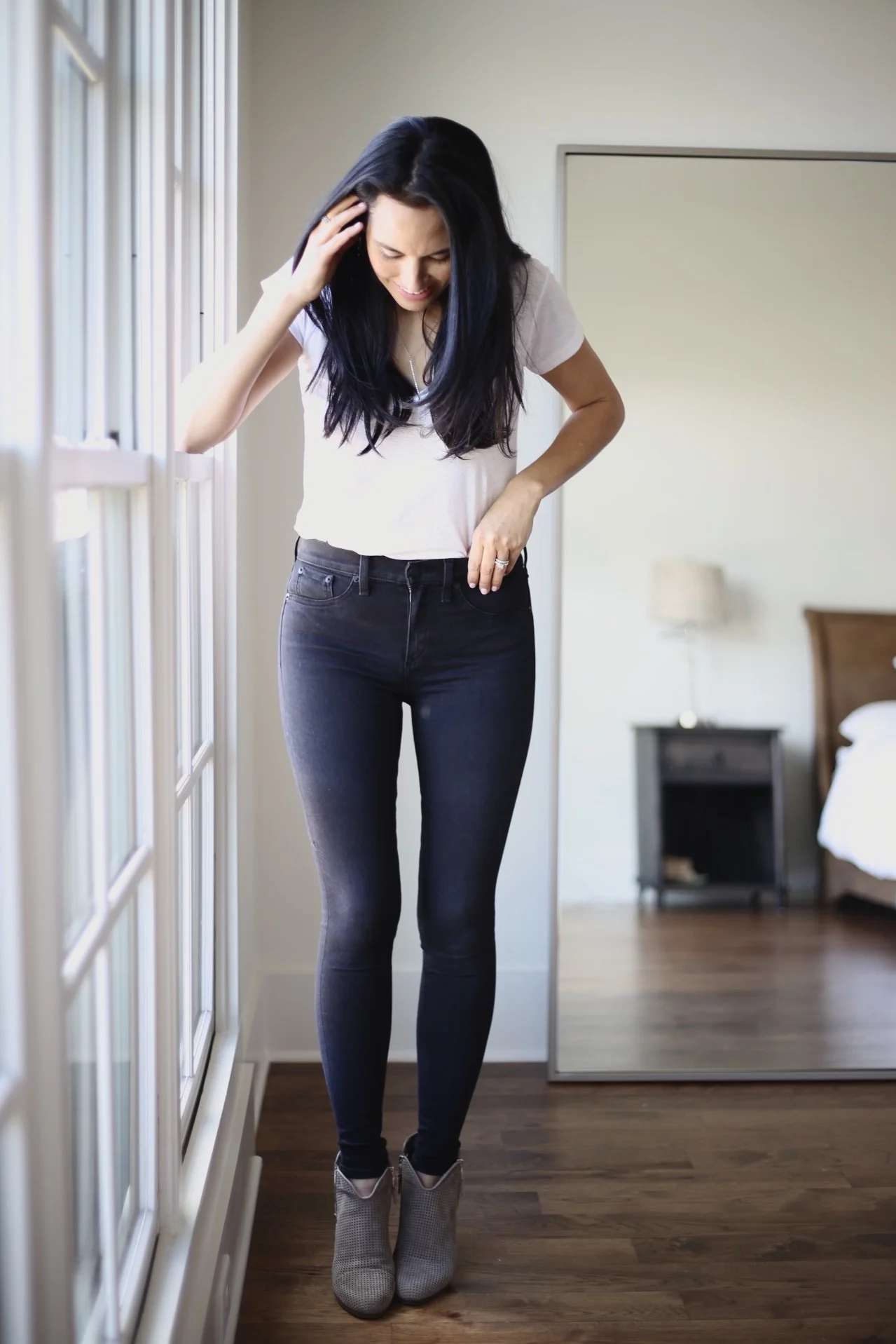 I'M NOT ENTIRELY BACK TO PRE-BABY WEIGHT BUT THESE JEANS ARE MAGIC