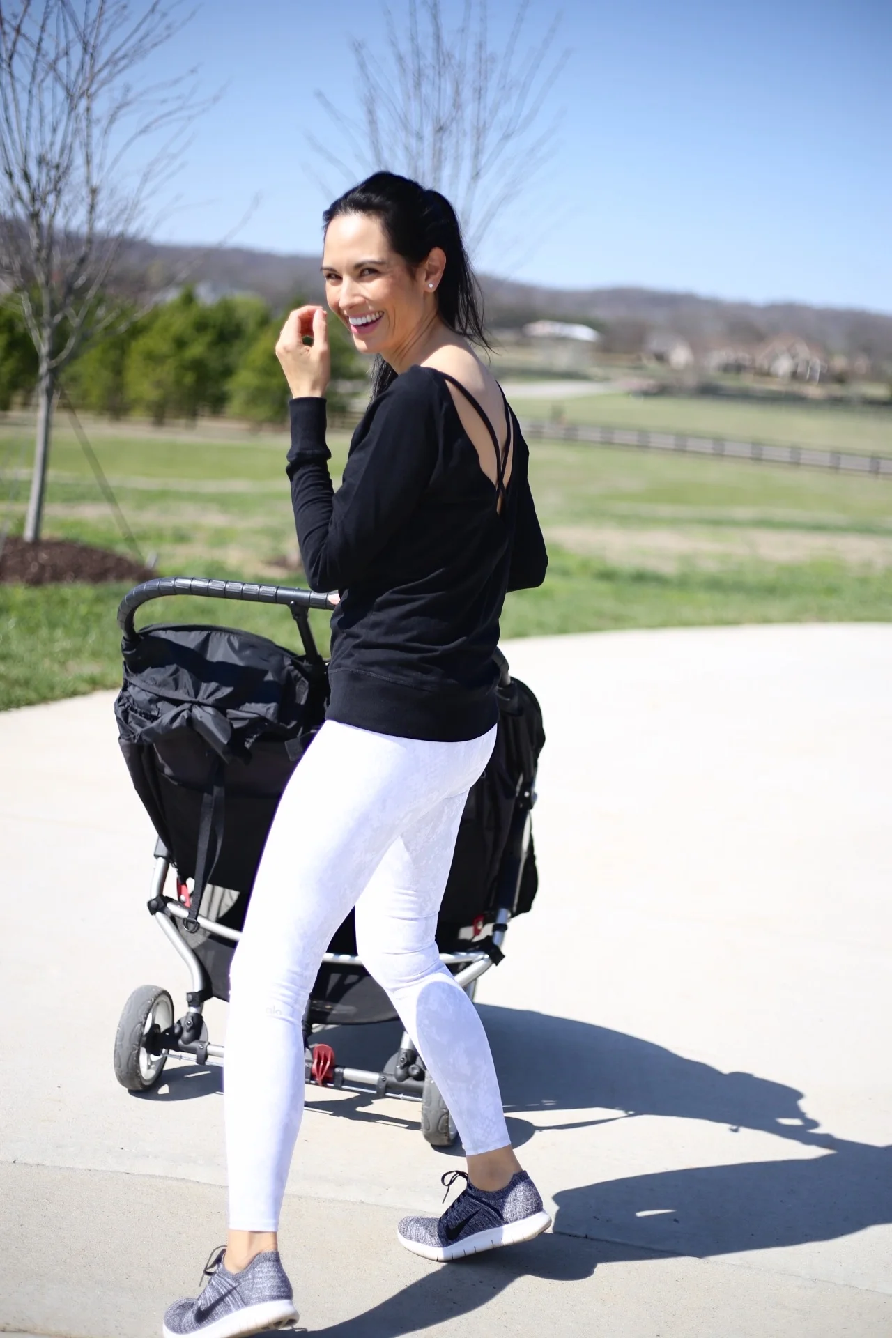 DID YOU KNOW AMAZON SELLS LEGGINGS?