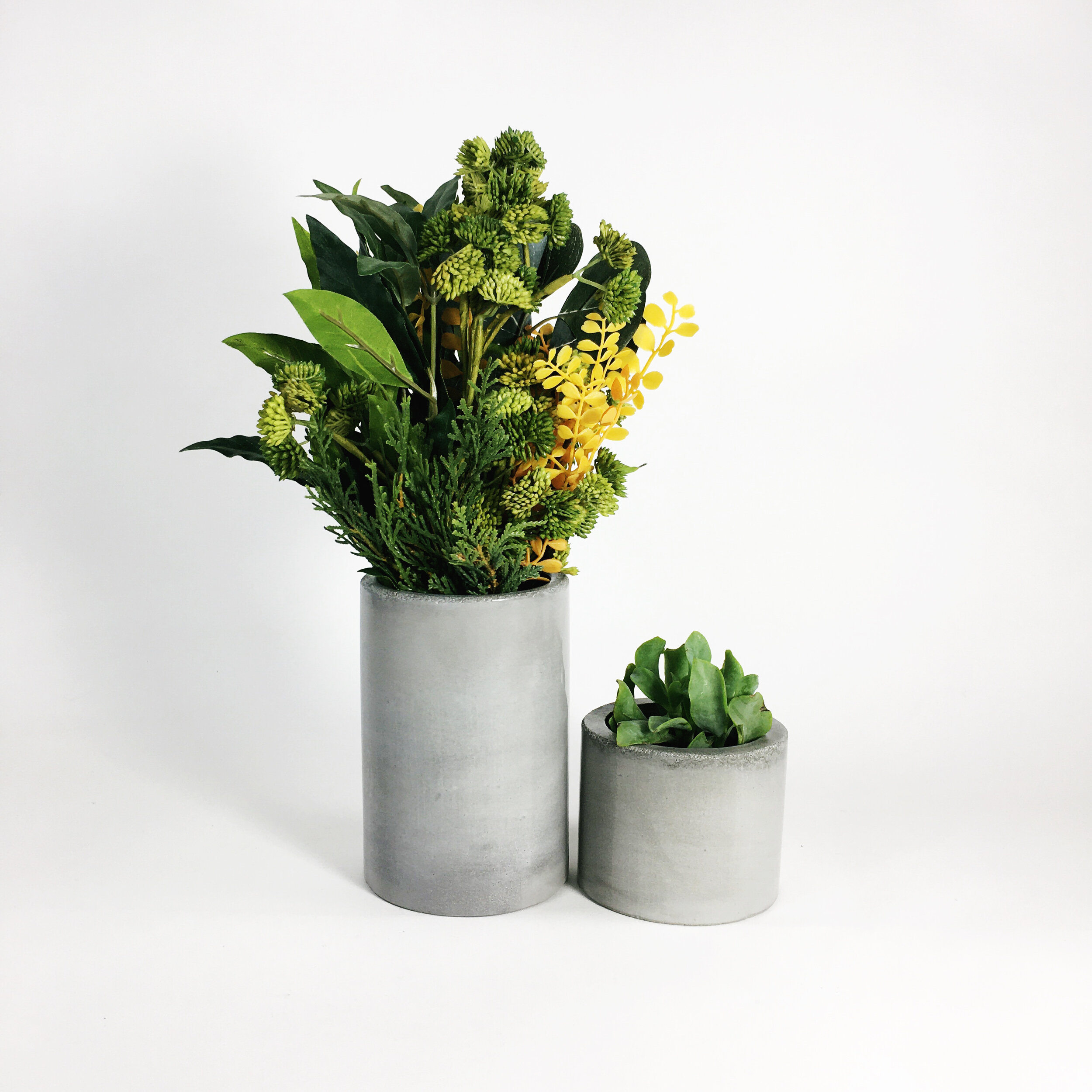 Concrete Vase / Light Gray