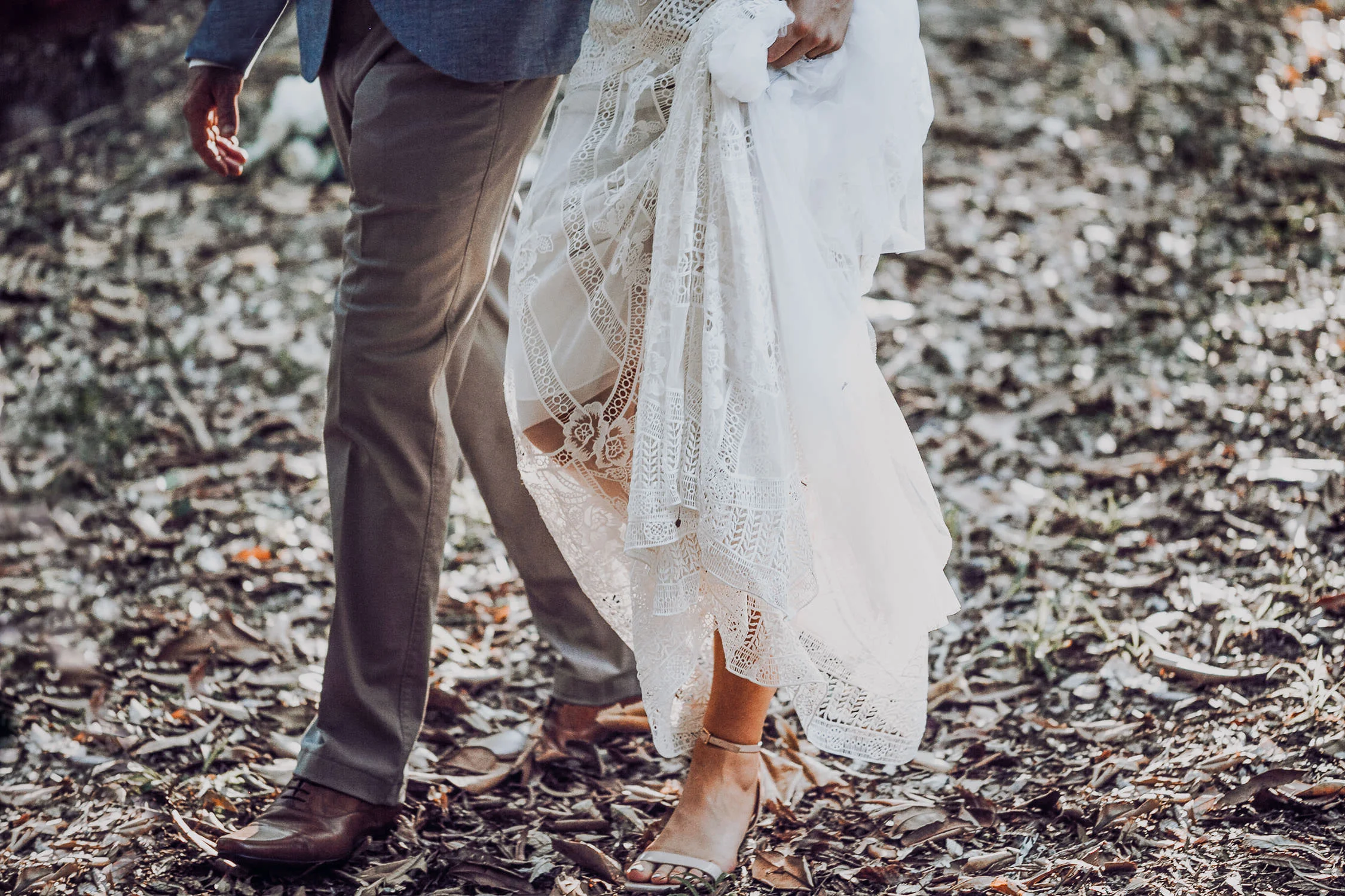 True-North-Photography-Byron-Beach-wedding-walking-1.jpg