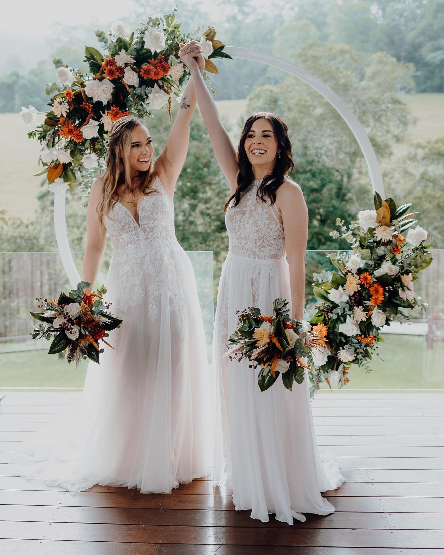 No one needs reminding how extreme the weather has been of late, but&hellip;the sun did make a brief incredible appearance during Ella and Kayla&rsquo;s ceremony with such perfect timing, that it could only be described as divine intervention. A huge