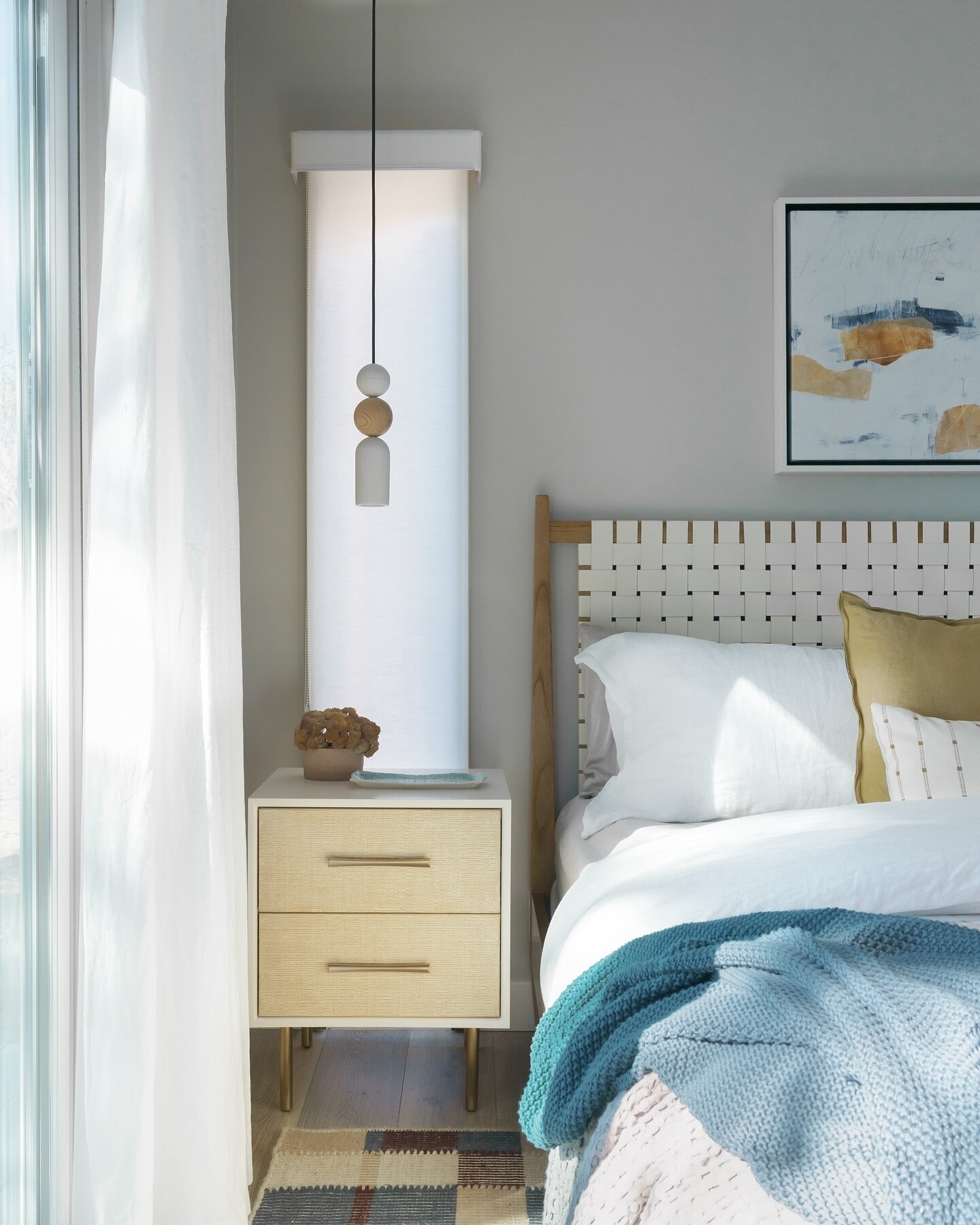 Along with a few renovations, been working on a few furnishing designs - lots of bedrooms. Serene neutral foundations with color is on the horizon! 🌈

Project #StayInAltaVista
📷 @charlotteleaphotography 
.
.
.
#StayInteriors #BedroomDesign #Bedroom