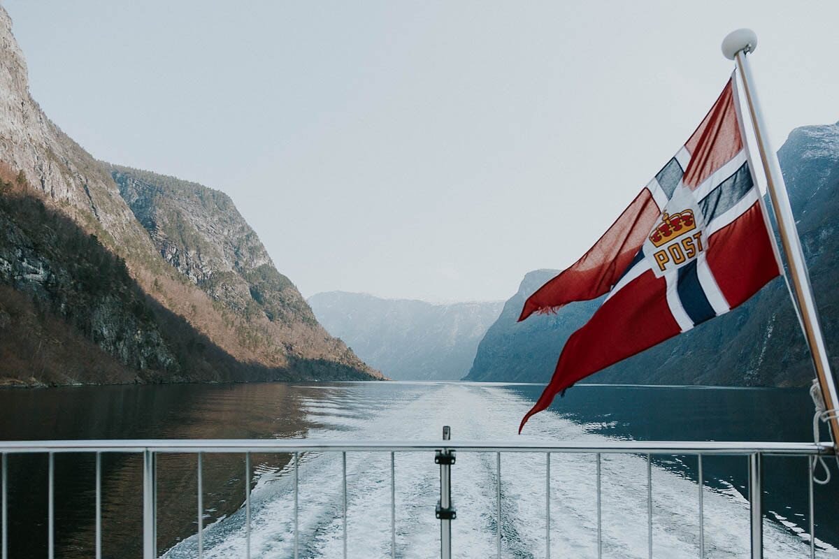 Gratulerer med dagen 🇳🇴, det er 17 Mai.
&bull;
&bull;
&bull;
#mynorwaystories #visitflam #norway #fjords #17thofmay #thriftytraveler #17mai #exploretocreate #bestofnorway #norge #scandanavia #travelstoke #explorenorway #norwegianheritage