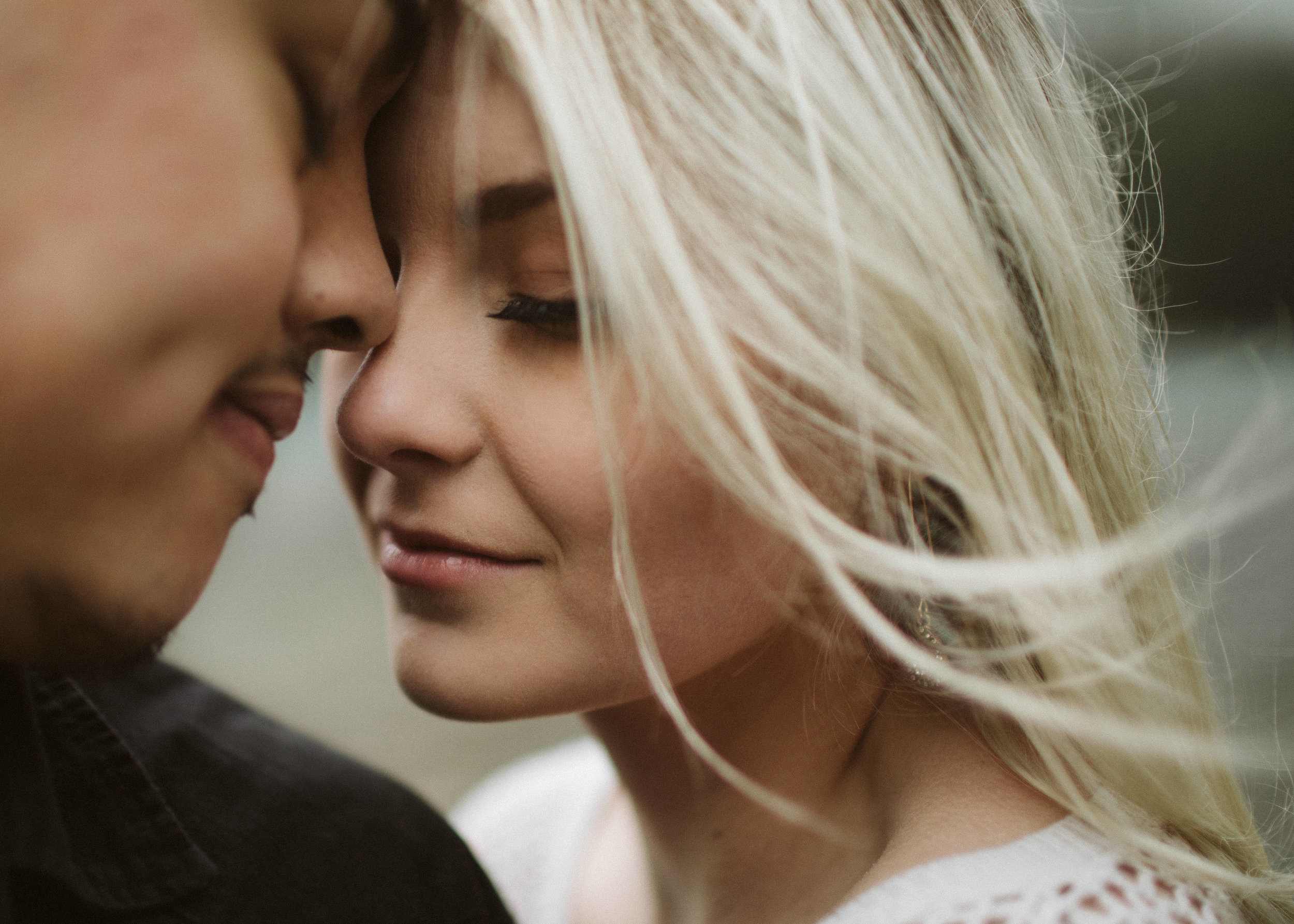 rattlesnake-ridge-engagement-couple102.jpg